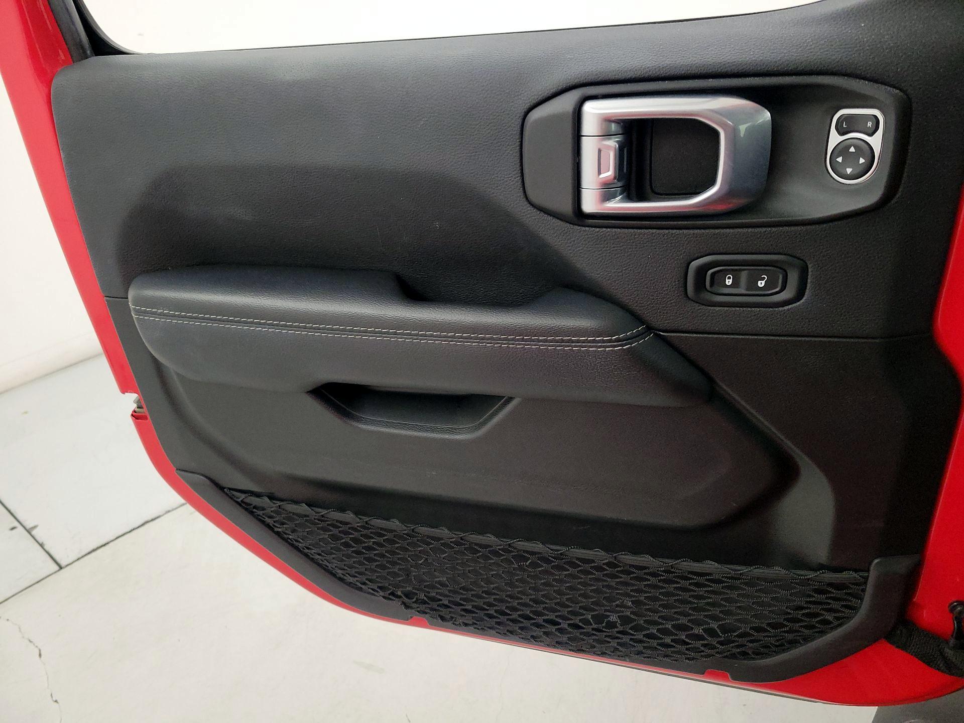 Thumbnail: 2022 Jeep Wrangler - 12