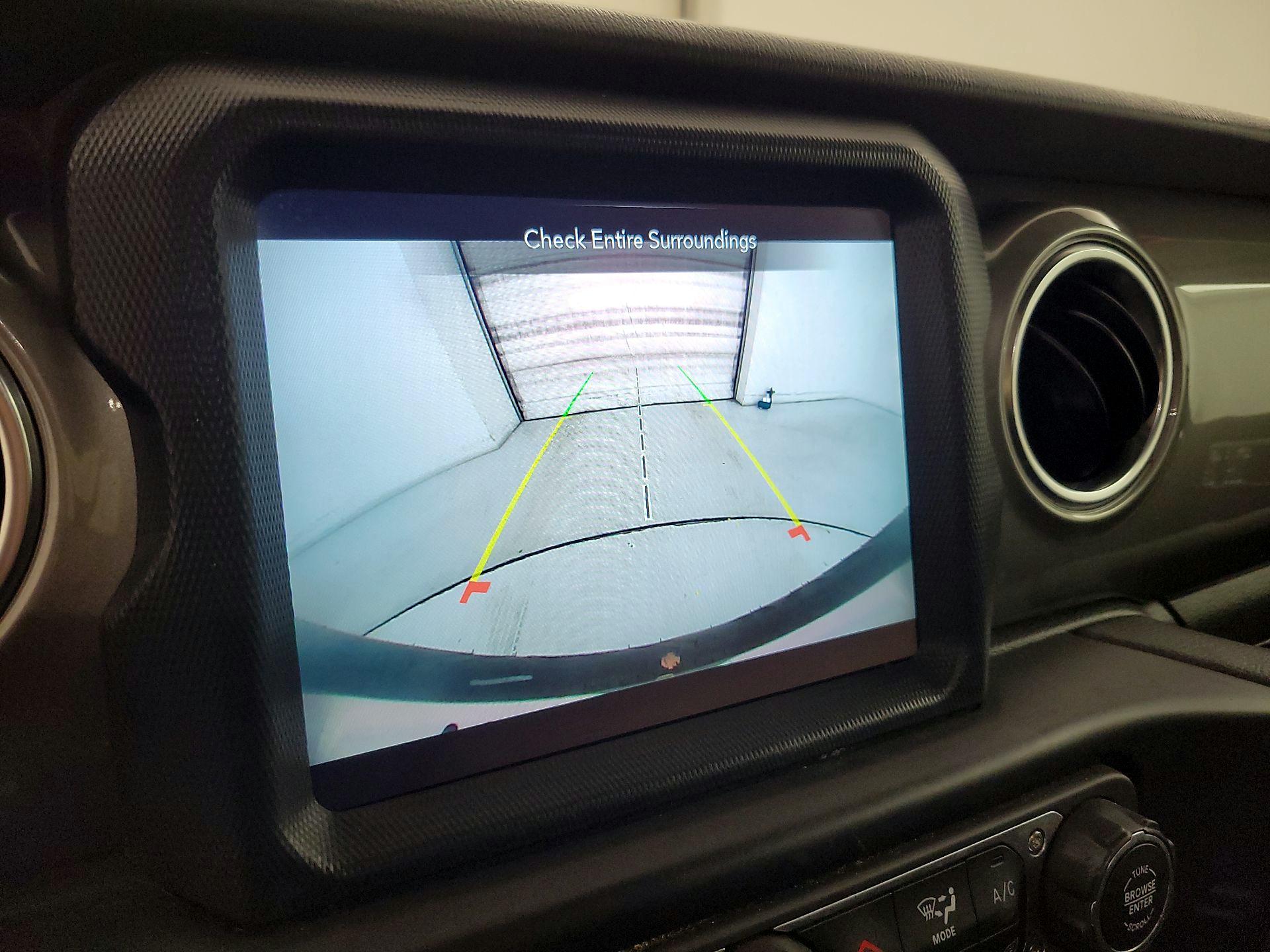 Thumbnail: 2022 Jeep Wrangler - 14