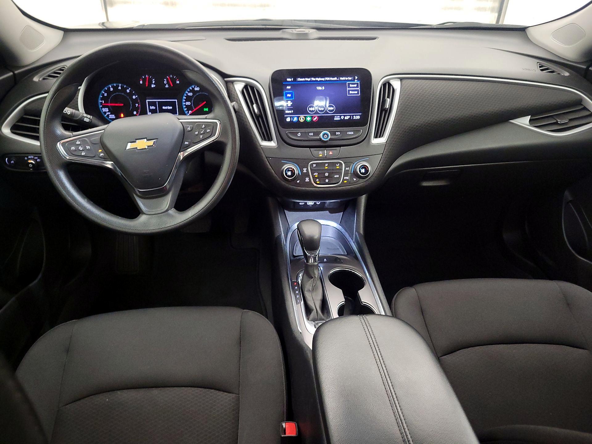 Thumbnail: 2023 Chevrolet Malibu - 9