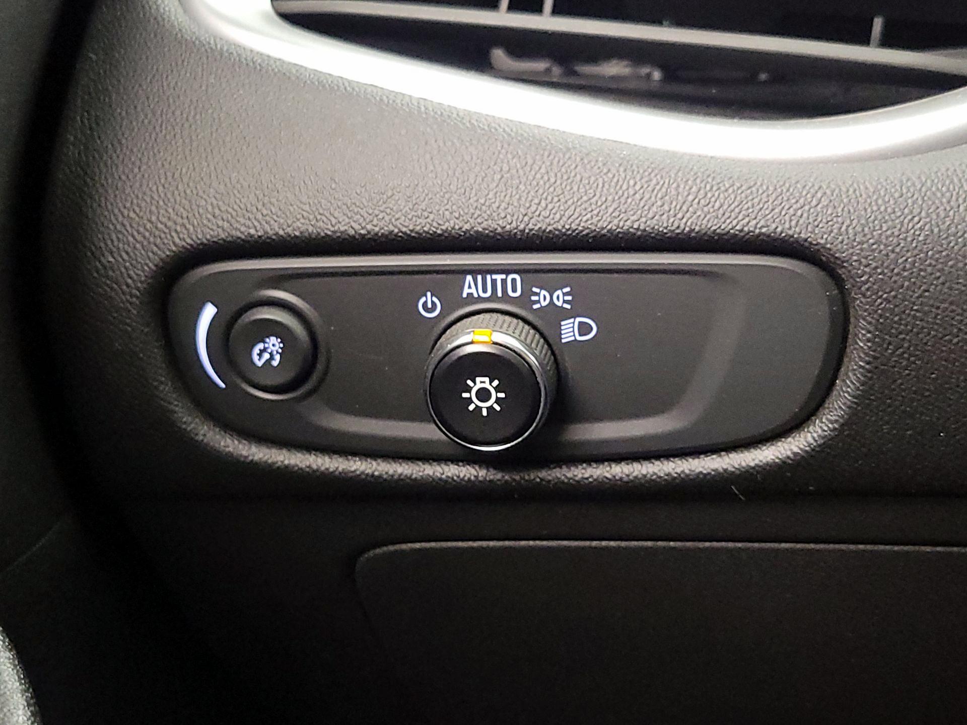 Thumbnail: 2023 Chevrolet Malibu - 13