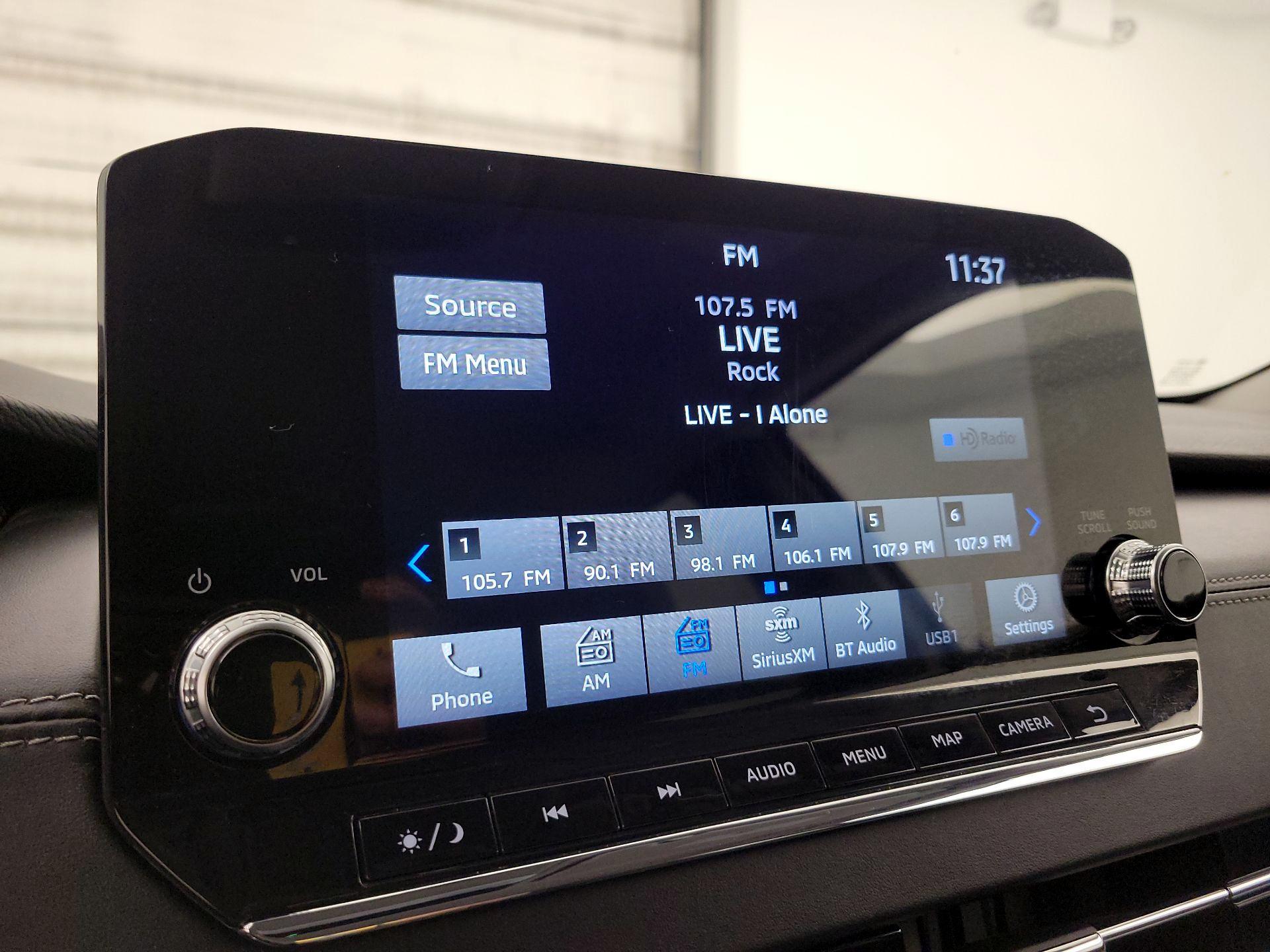 Thumbnail: 2024 Mitsubishi Outlander - 16