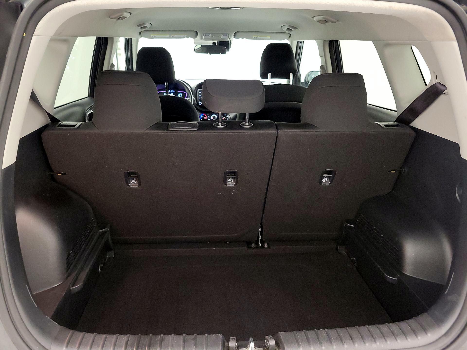 Thumbnail: 2023 Kia Soul - 20