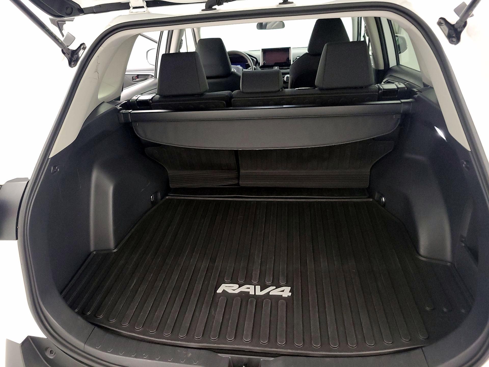 Thumbnail: 2024 Toyota RAV4 - 19