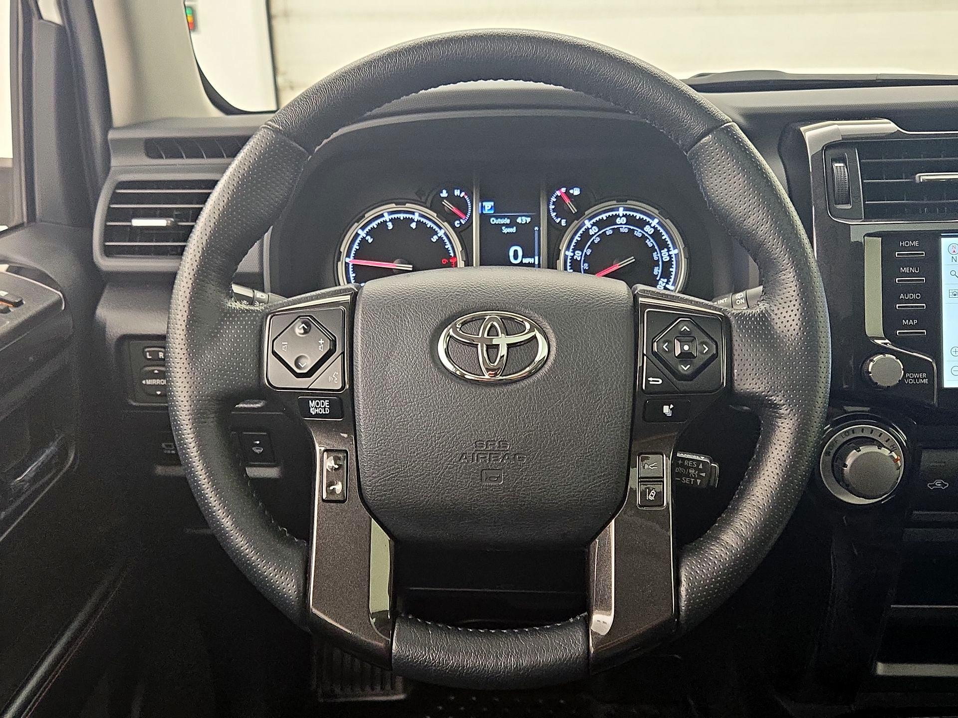 Thumbnail: 2023 Toyota 4Runner - 10