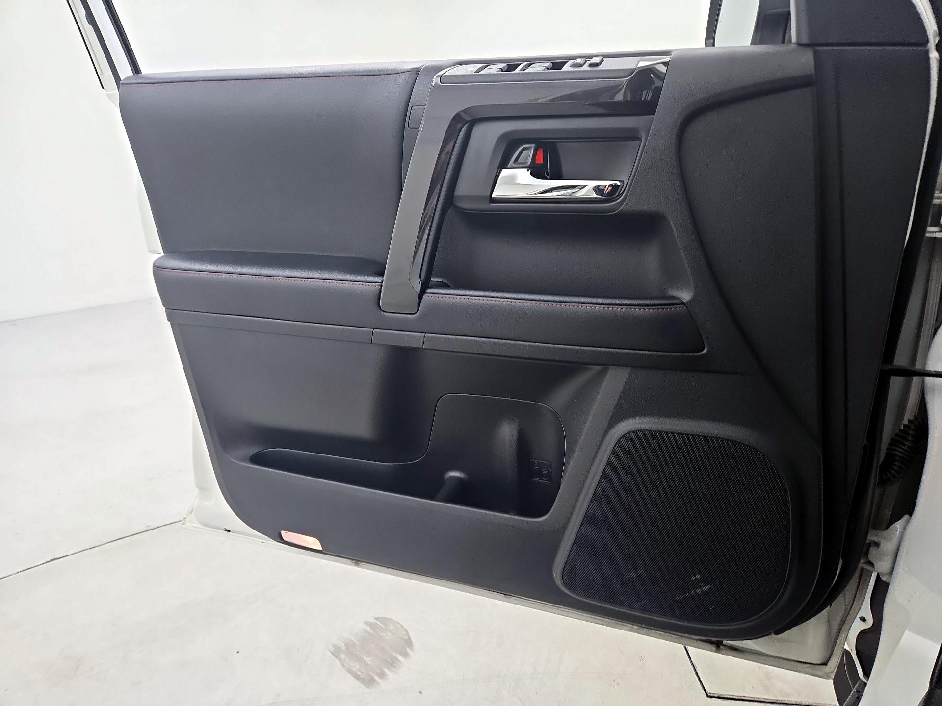 Thumbnail: 2023 Toyota 4Runner - 12