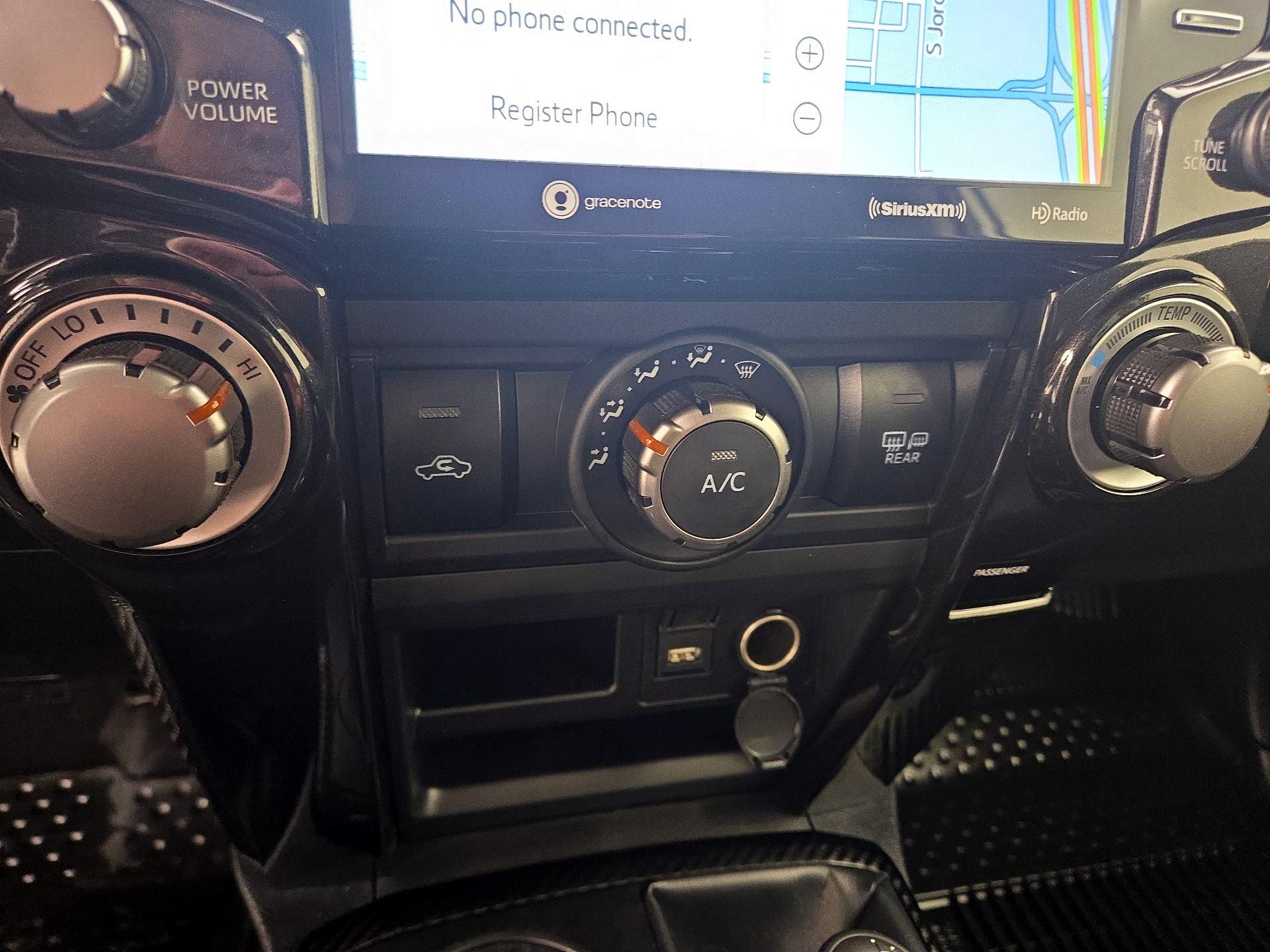 Thumbnail: 2023 Toyota 4Runner - 17