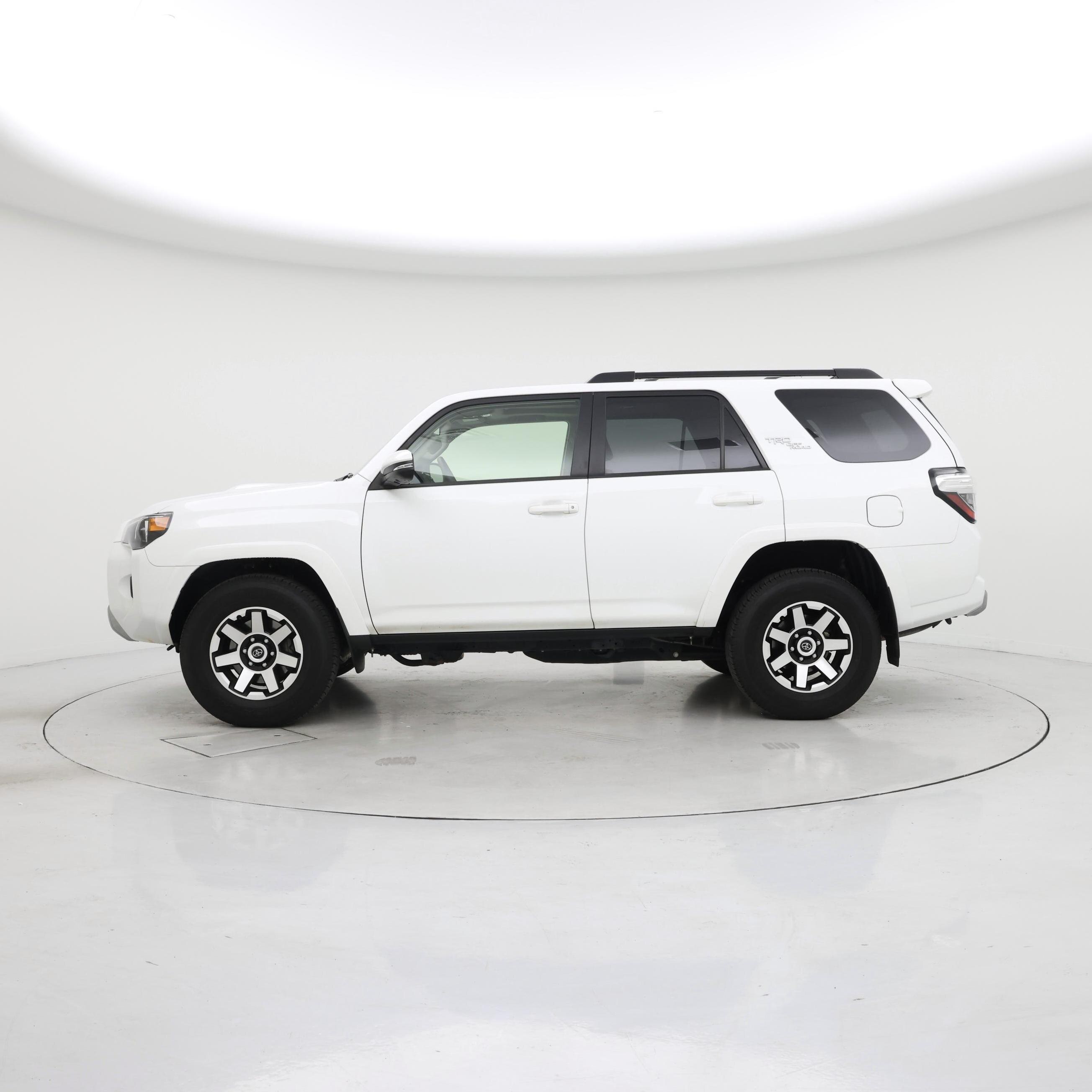 Thumbnail: 2023 Toyota 4Runner - 3