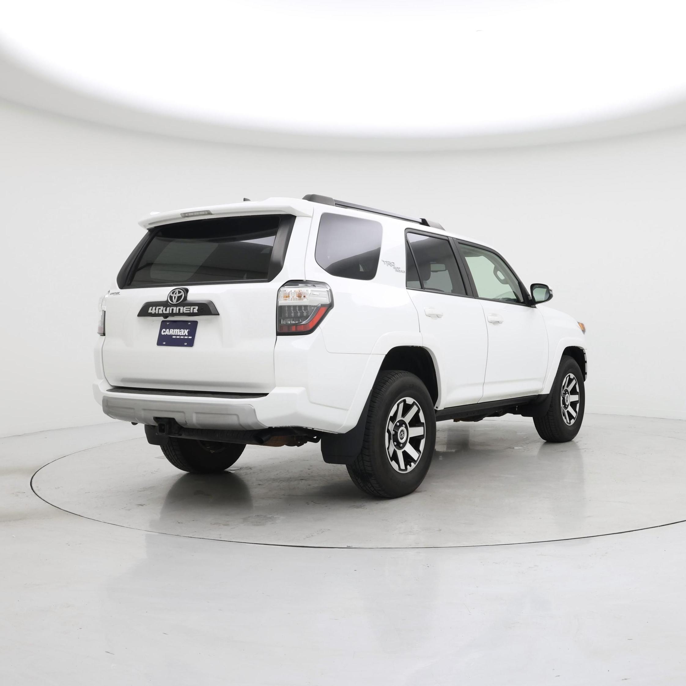 Thumbnail: 2023 Toyota 4Runner - 8