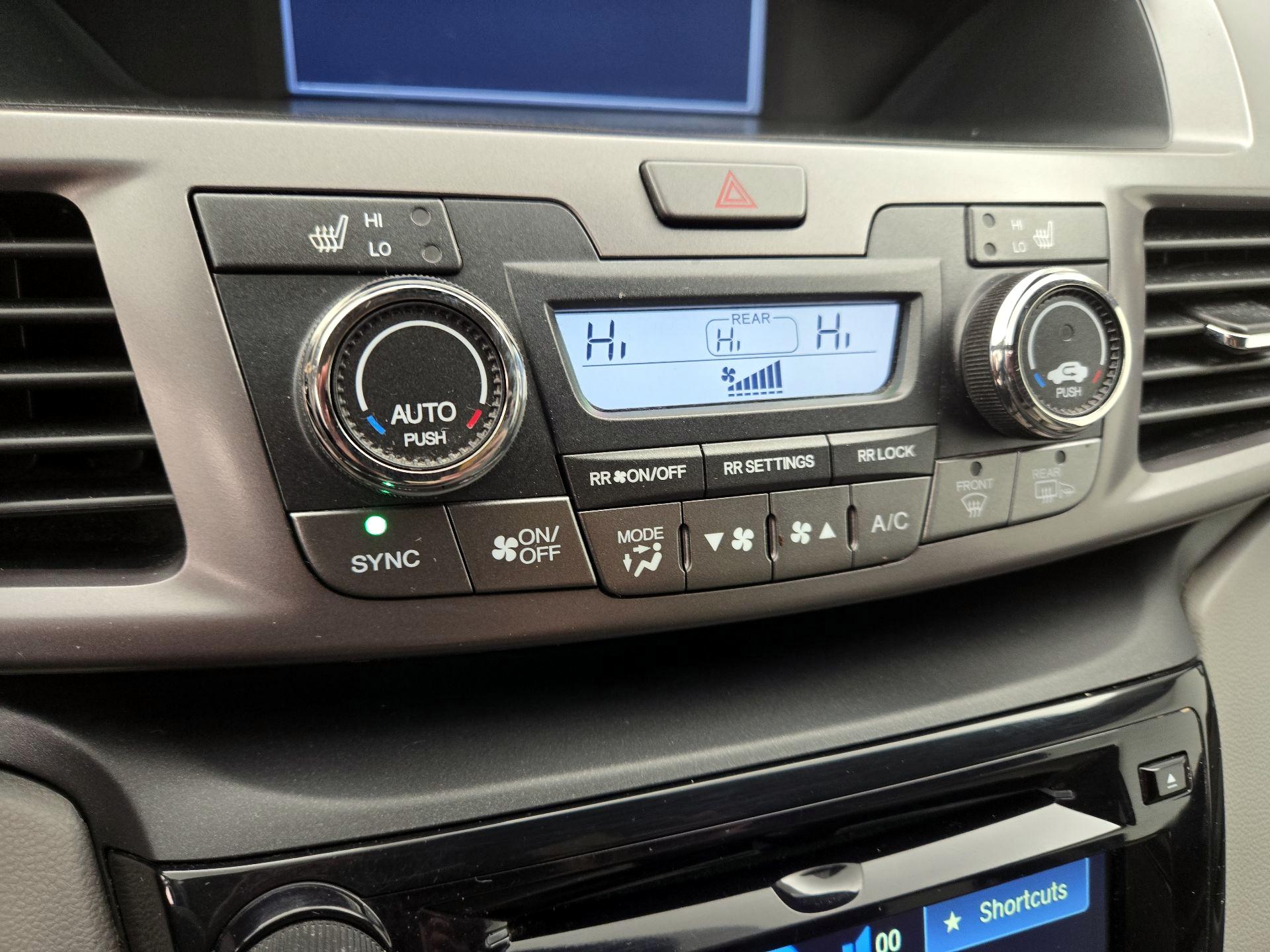 Thumbnail: 2016 Honda Odyssey - 16