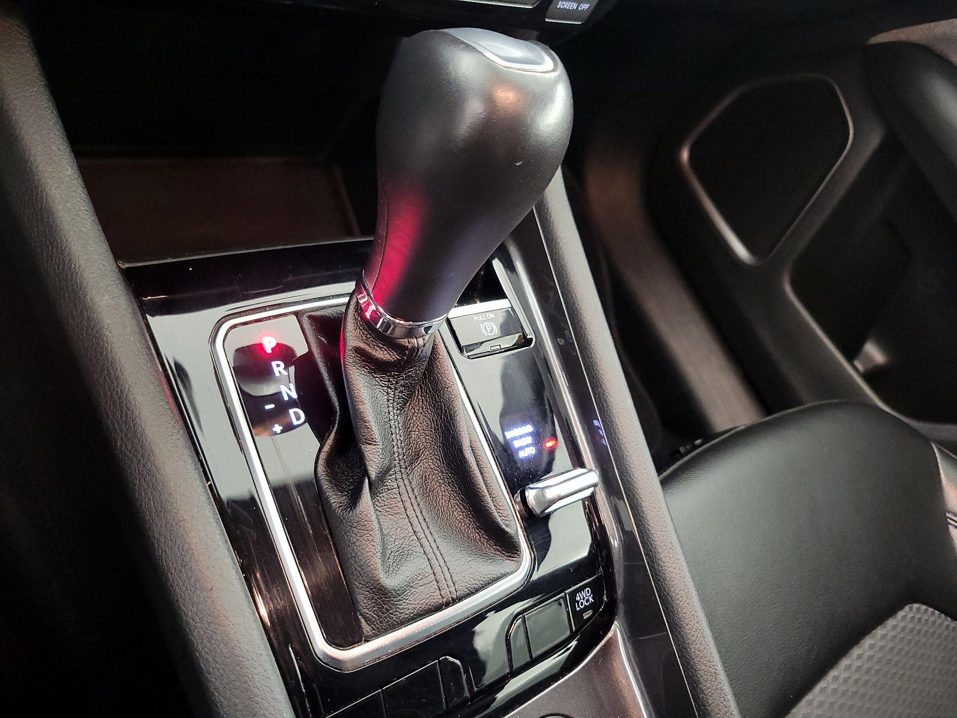 Thumbnail: 2023 Jeep Compass - 17