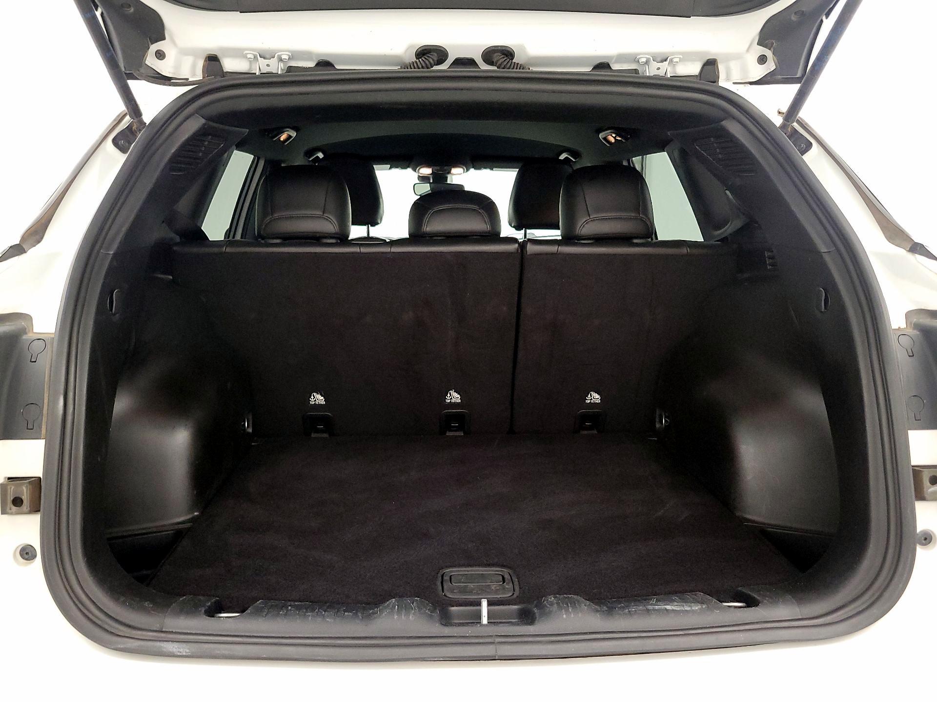 Thumbnail: 2023 Jeep Compass - 20