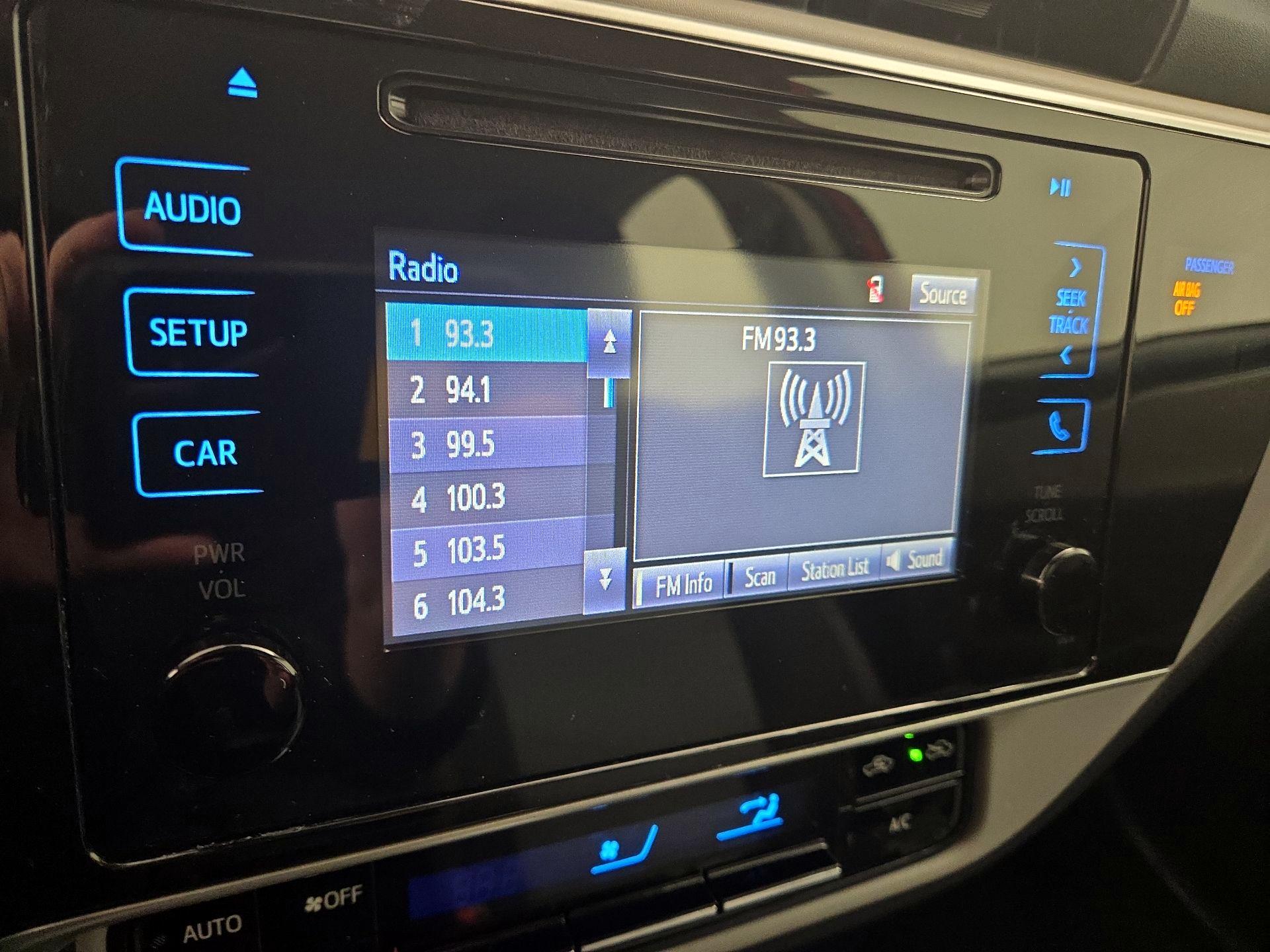 Thumbnail: 2019 Toyota Corolla - 15