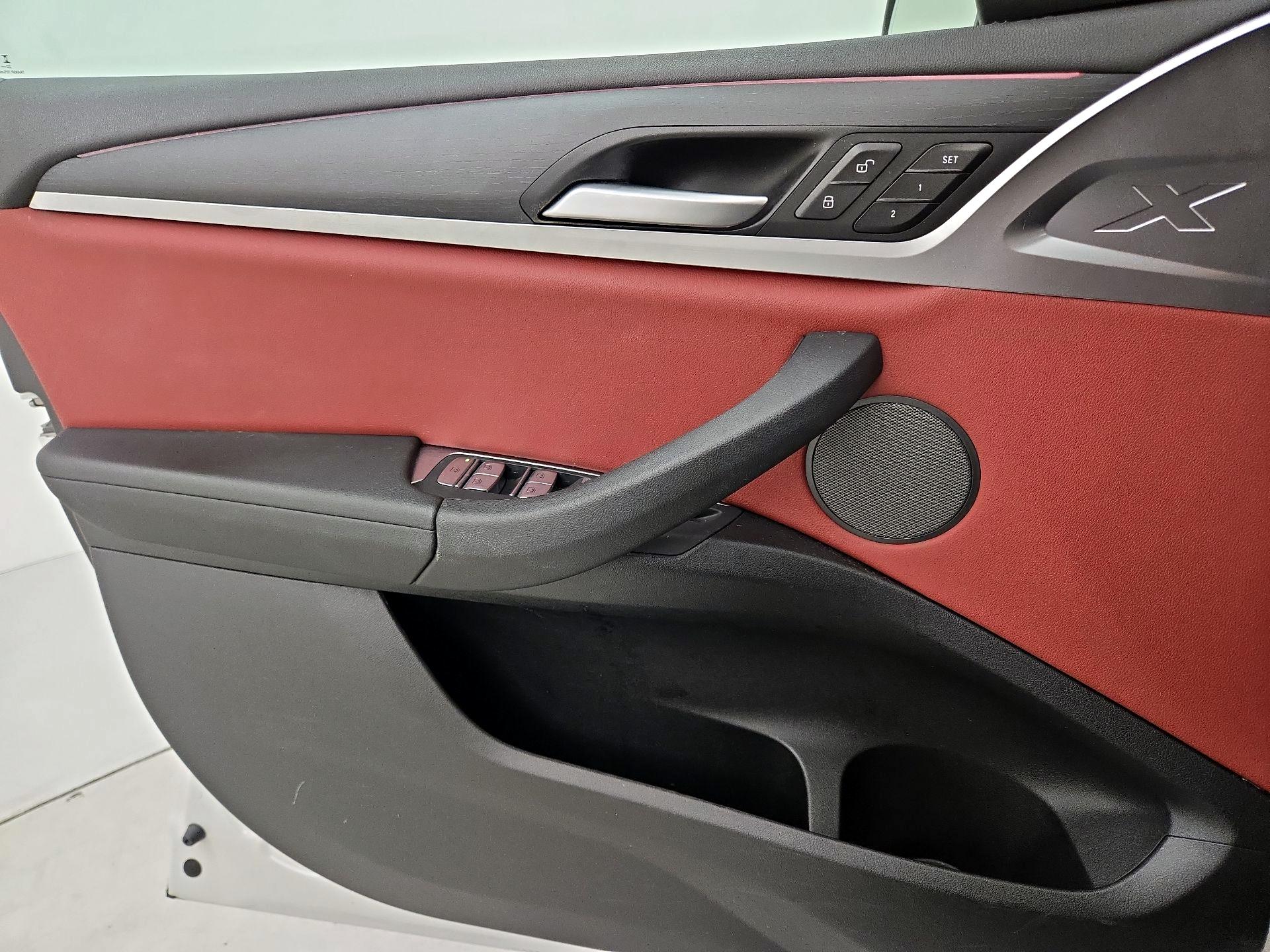 Thumbnail: 2023 BMW X4 - 12