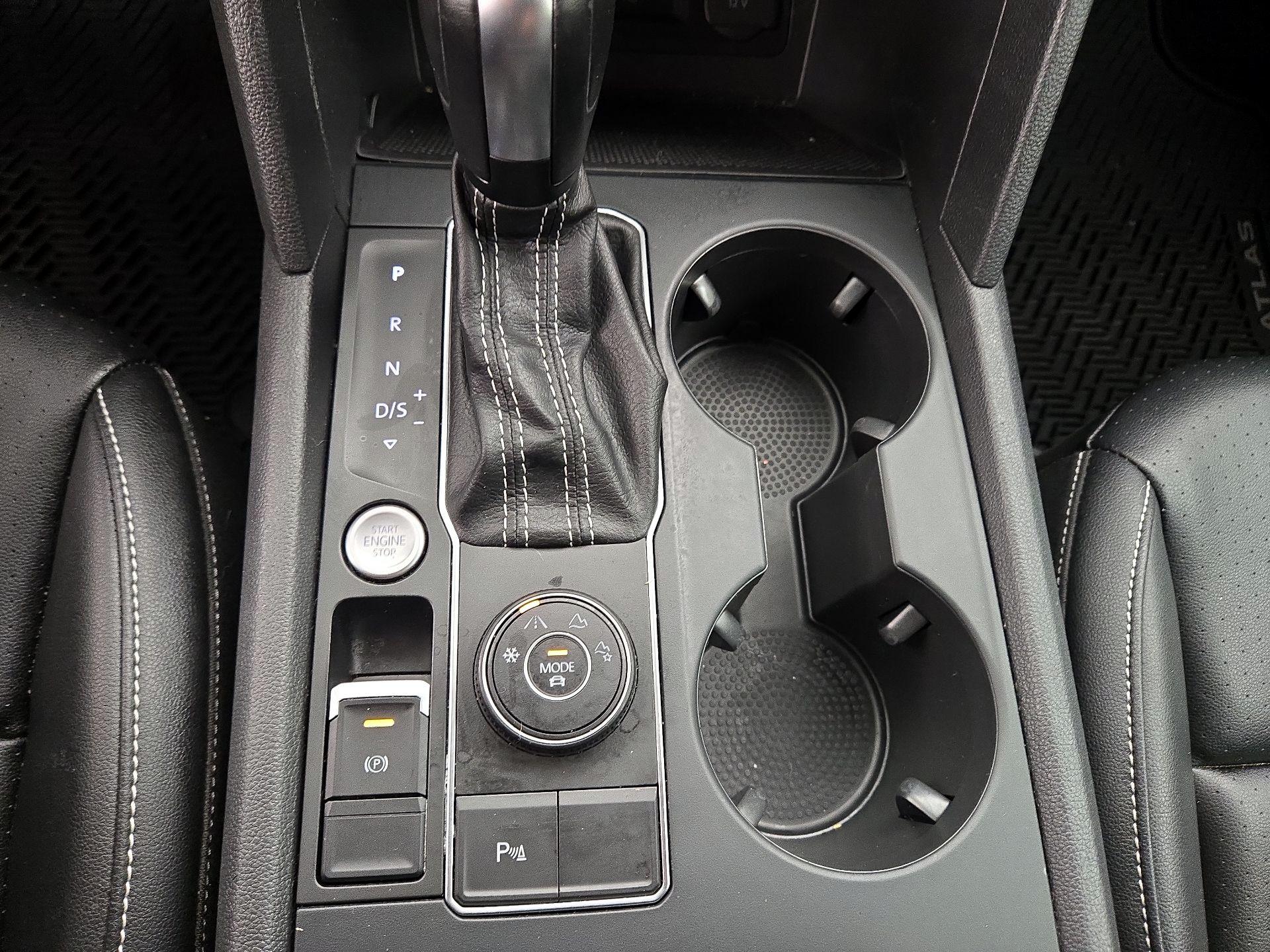 Thumbnail: 2021 Volkswagen Atlas - 17