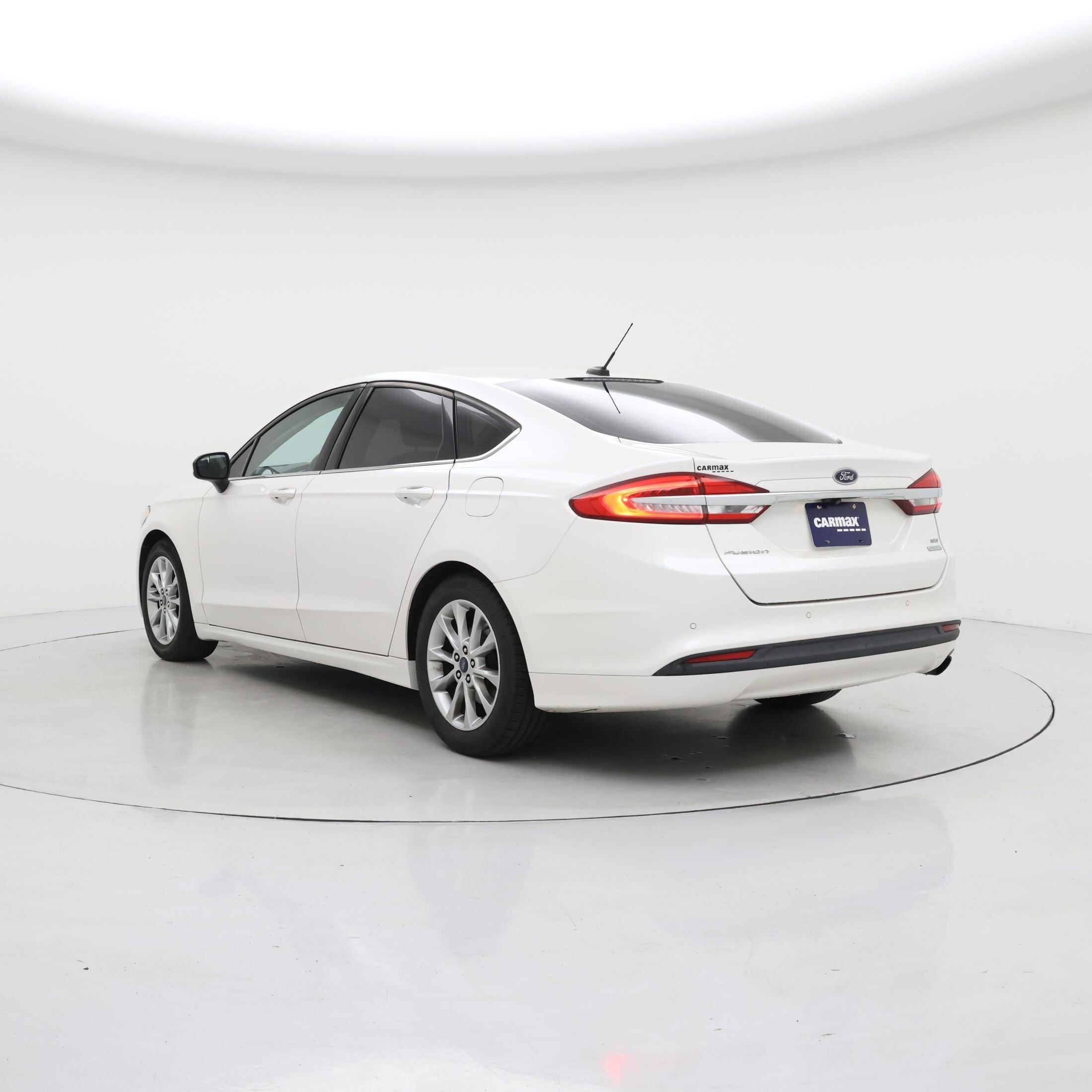 Thumbnail: 2017 Ford Fusion - 2