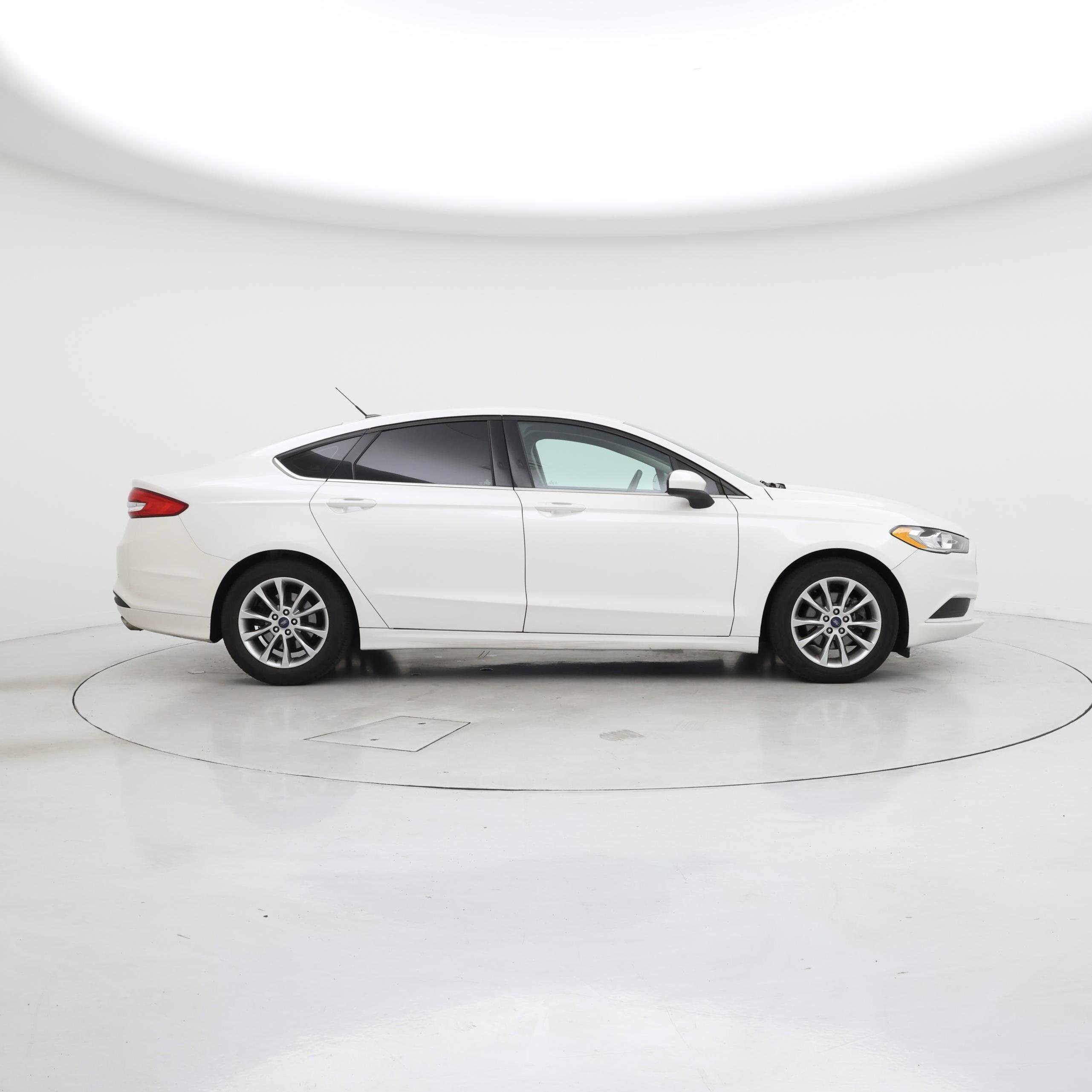 Thumbnail: 2017 Ford Fusion - 7