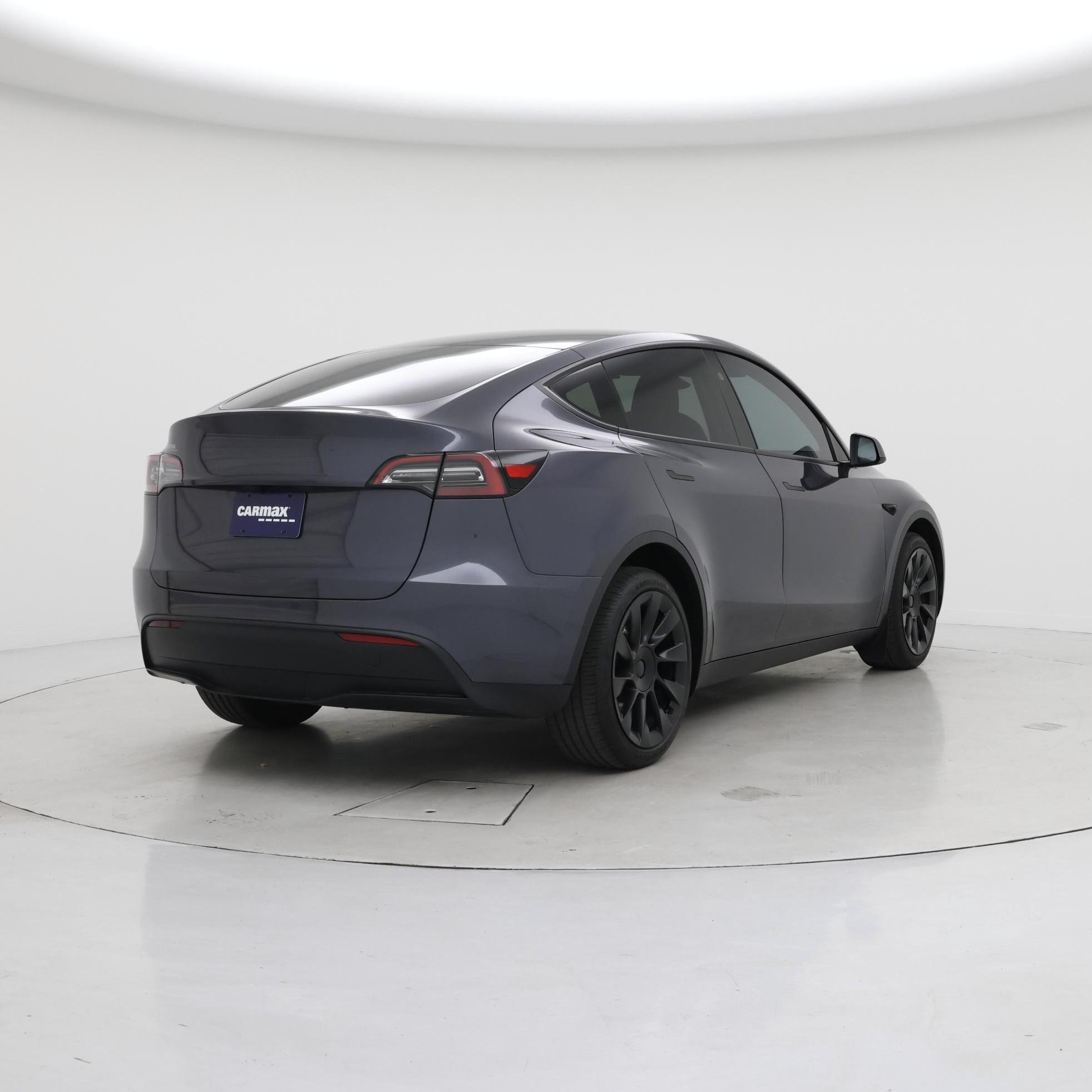 Thumbnail: 2023 Tesla Model Y - 8