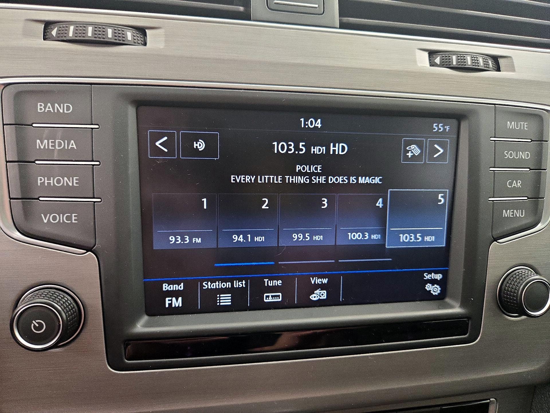 Thumbnail: 2017 Volkswagen Golf - 15