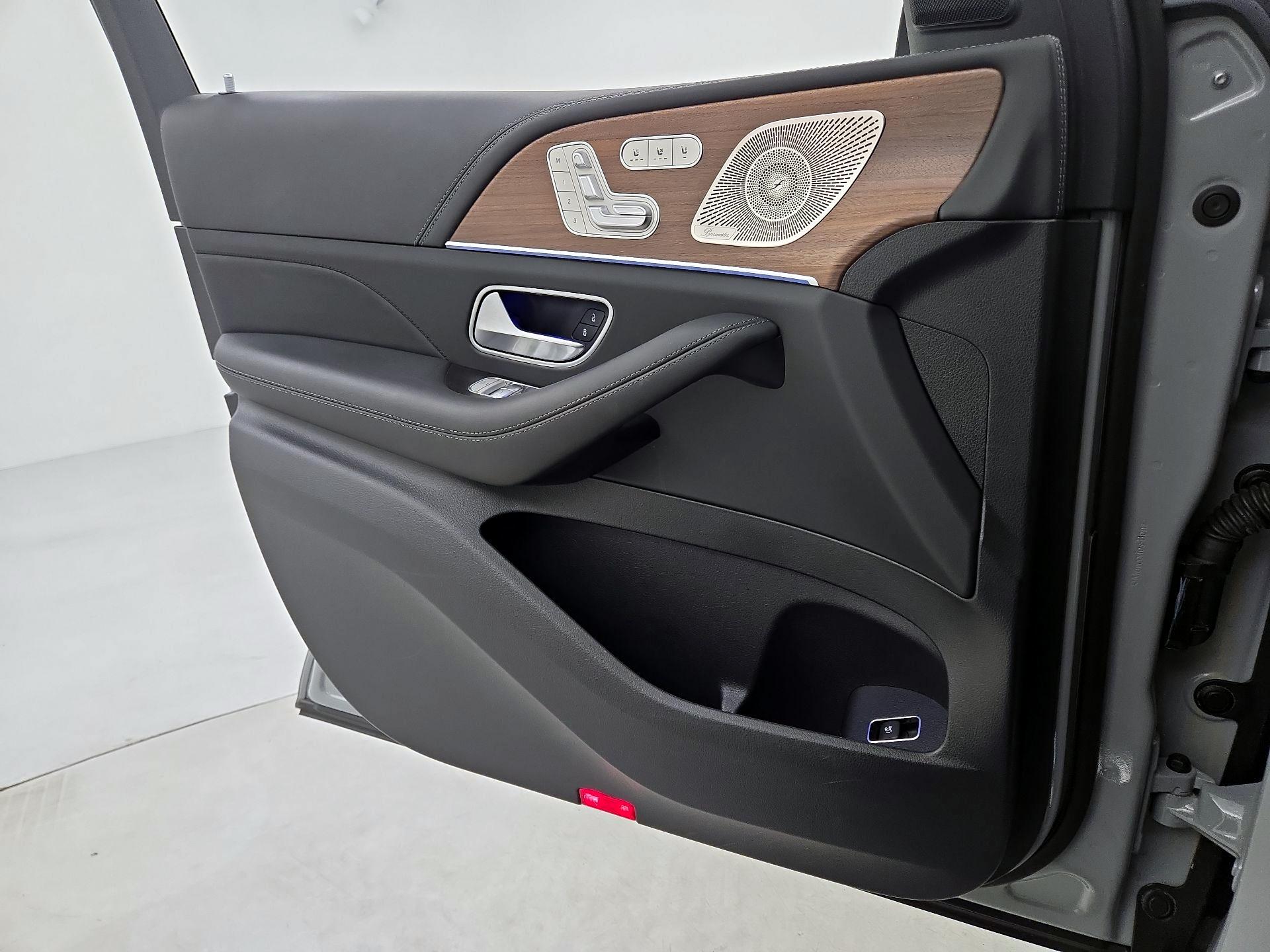 Thumbnail: 2024 Mercedes-Benz GL-Class - 12