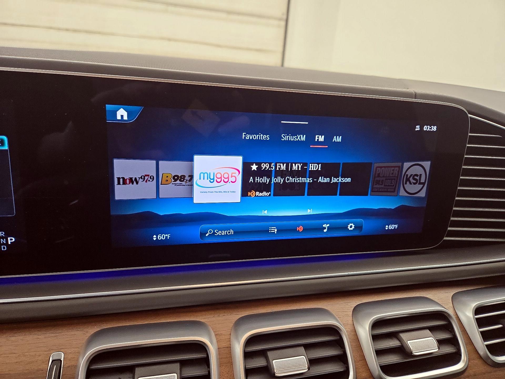 Thumbnail: 2024 Mercedes-Benz GL-Class - 16