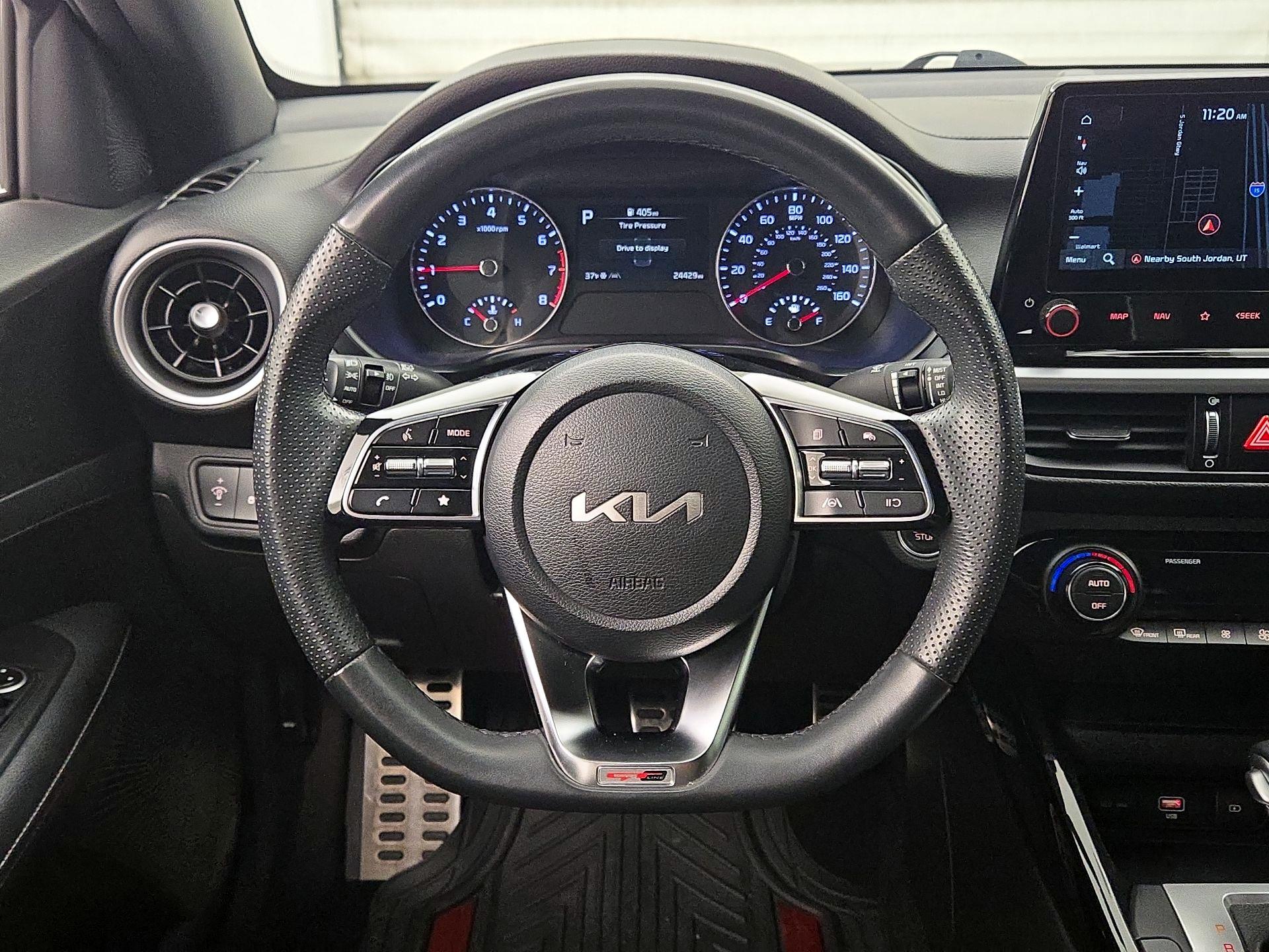 Thumbnail: 2023 Kia Forte - 10