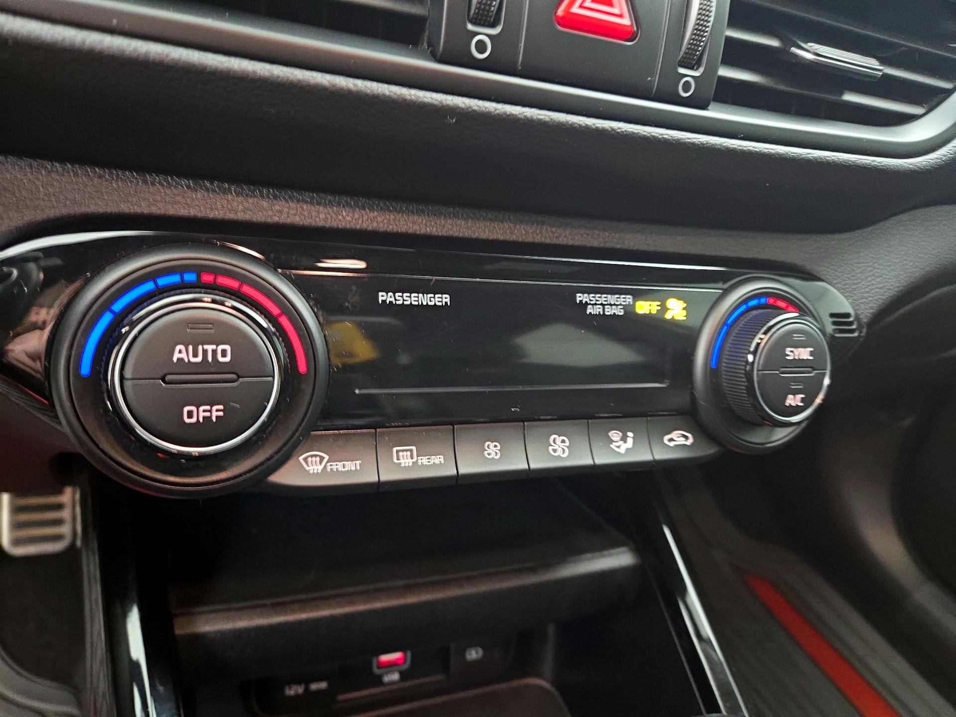 Thumbnail: 2023 Kia Forte - 17