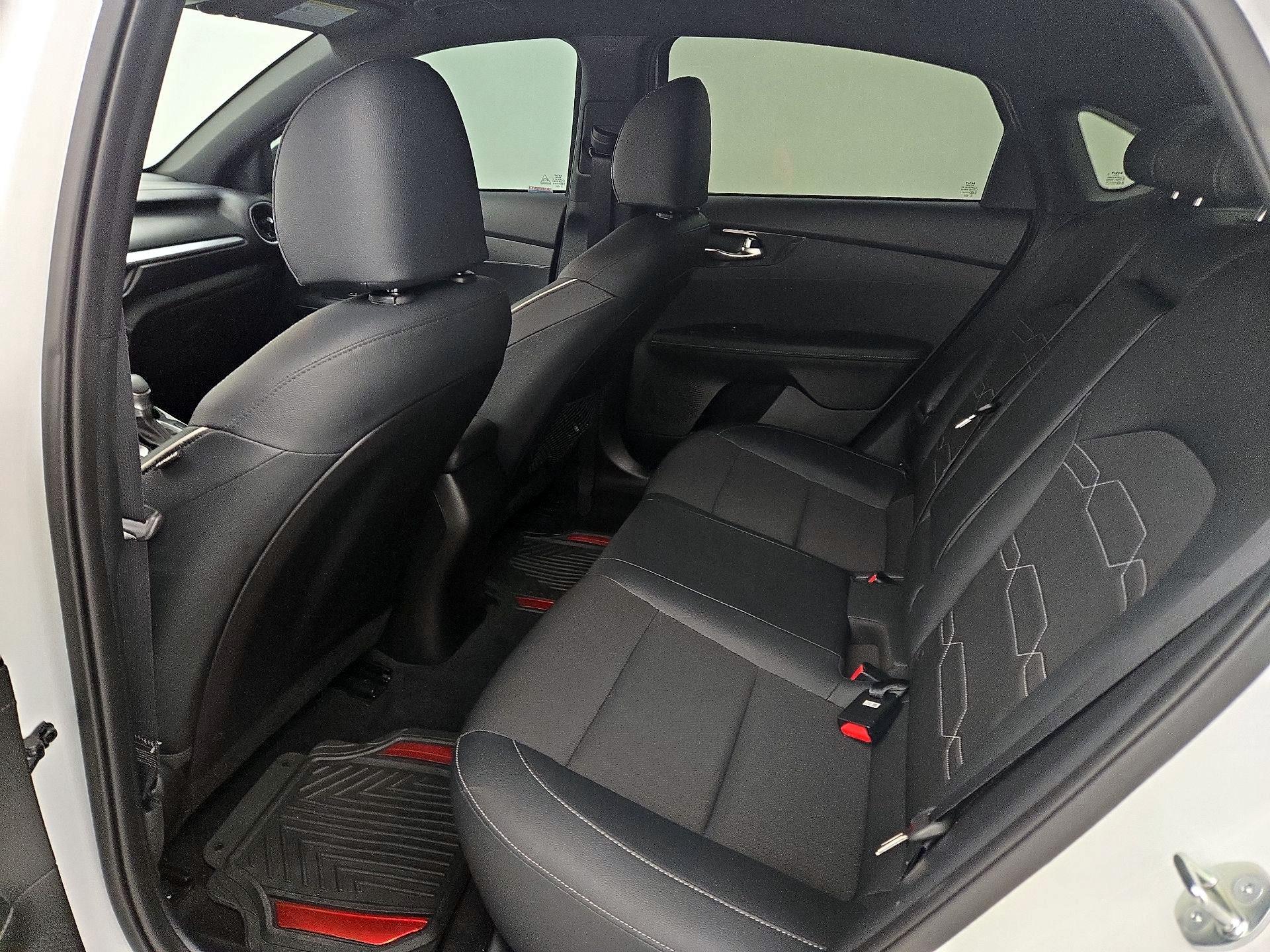 Thumbnail: 2023 Kia Forte - 20