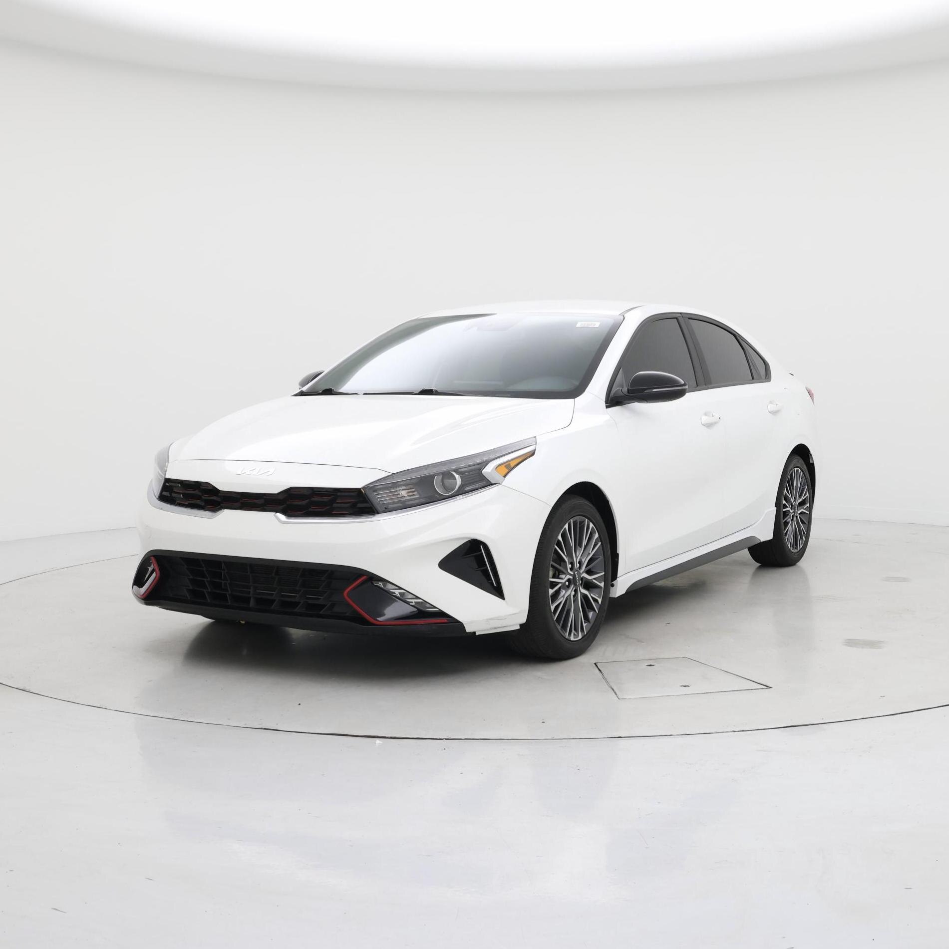 Thumbnail: 2023 Kia Forte - 4