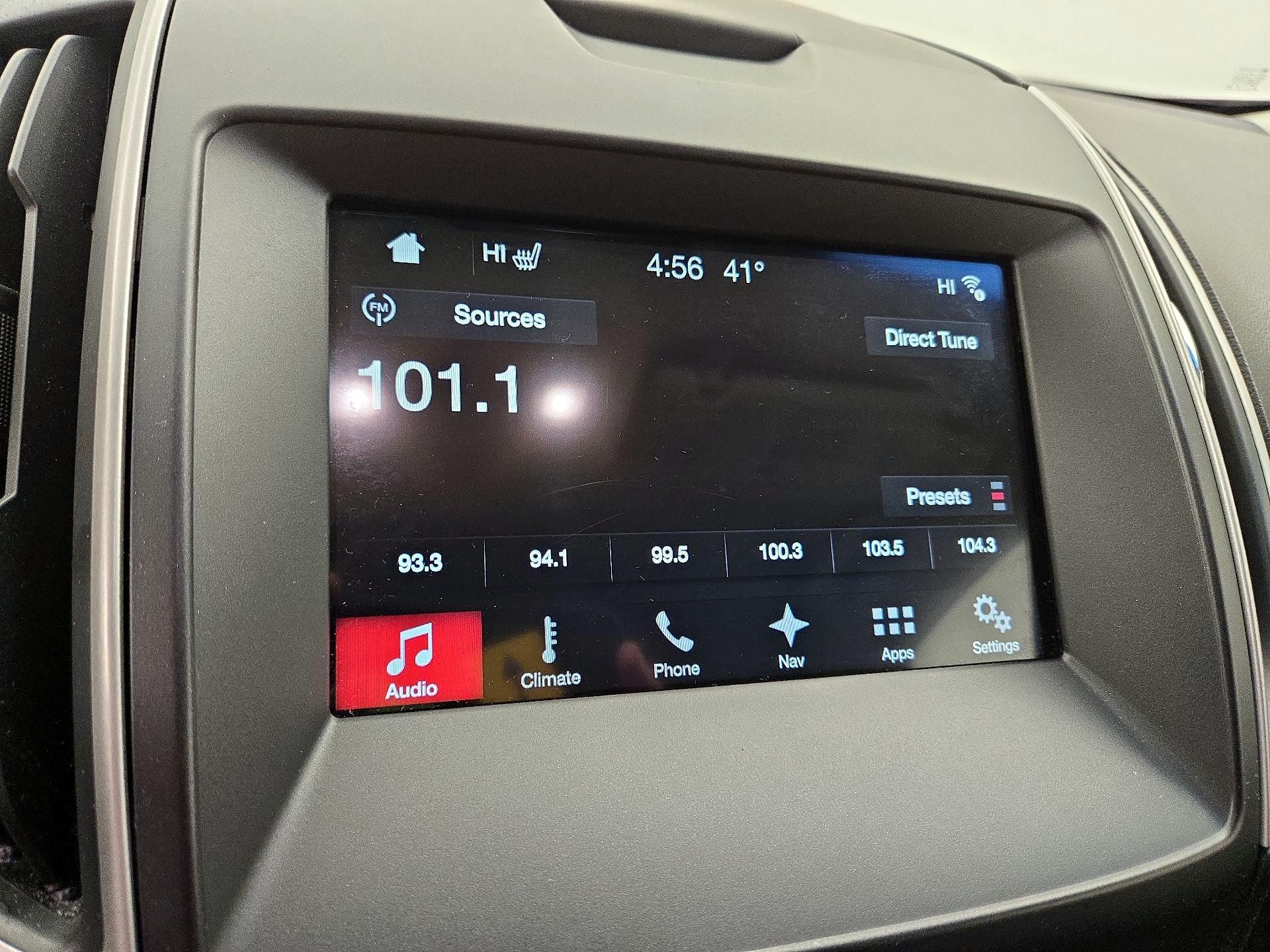 Thumbnail: 2017 Ford Edge - 16