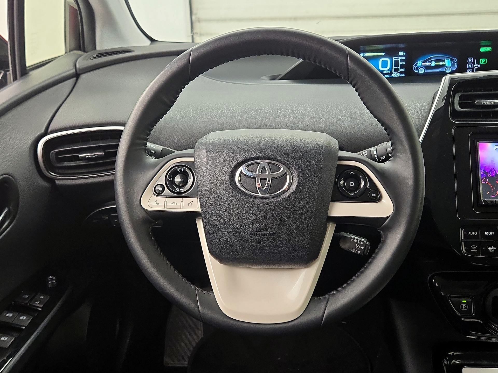 Thumbnail: 2016 Toyota Prius - 10