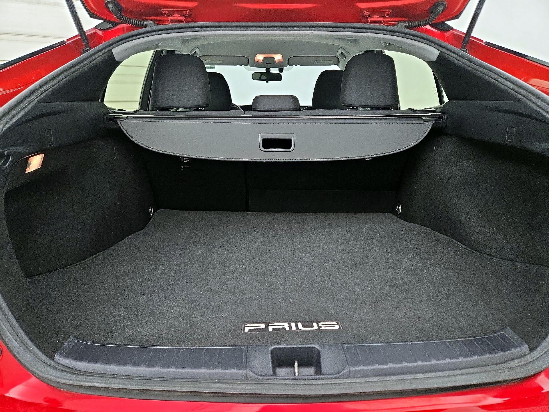 Thumbnail: 2016 Toyota Prius - 20