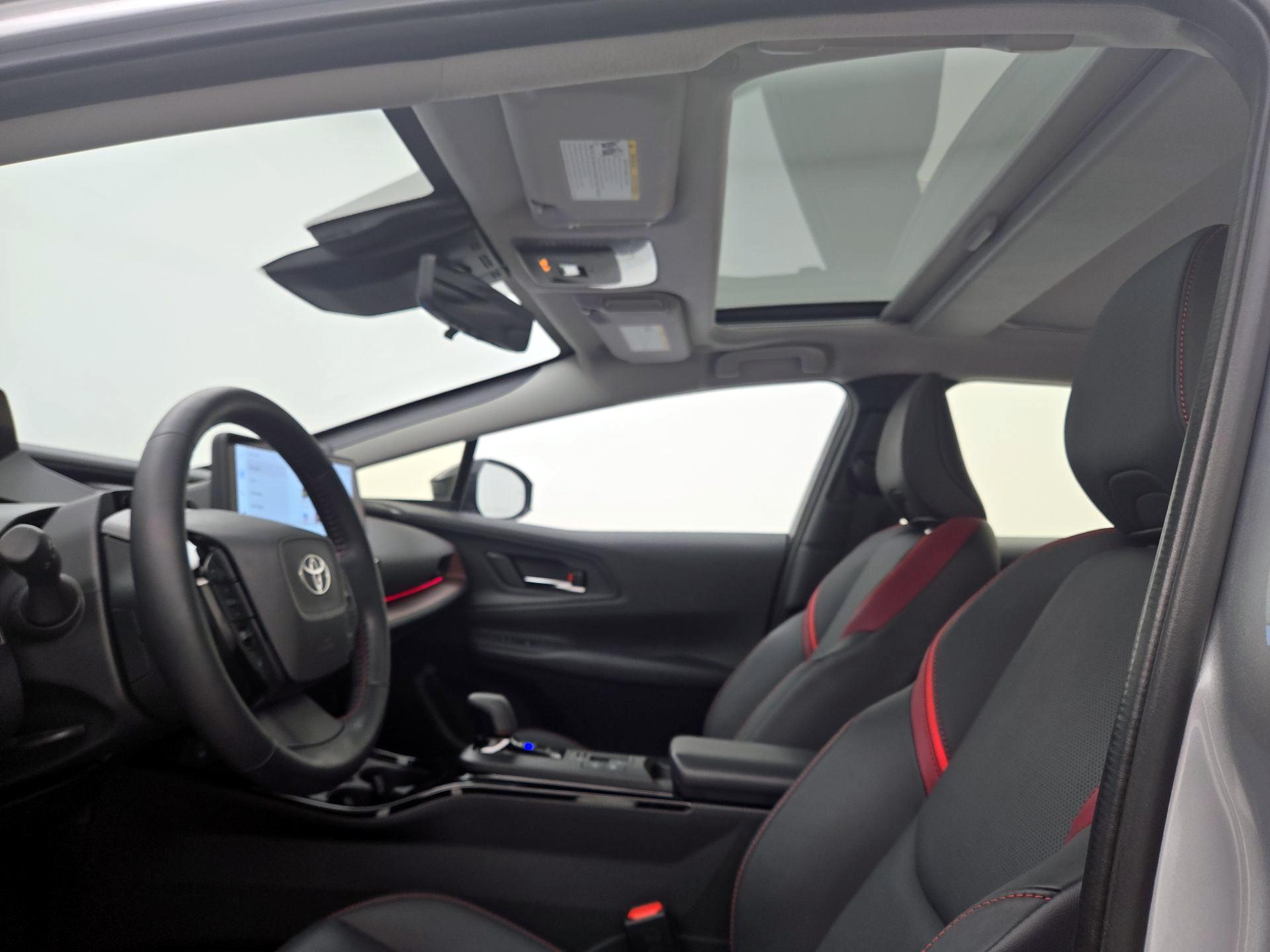 Thumbnail: 2024 Toyota Prius Prime - 19