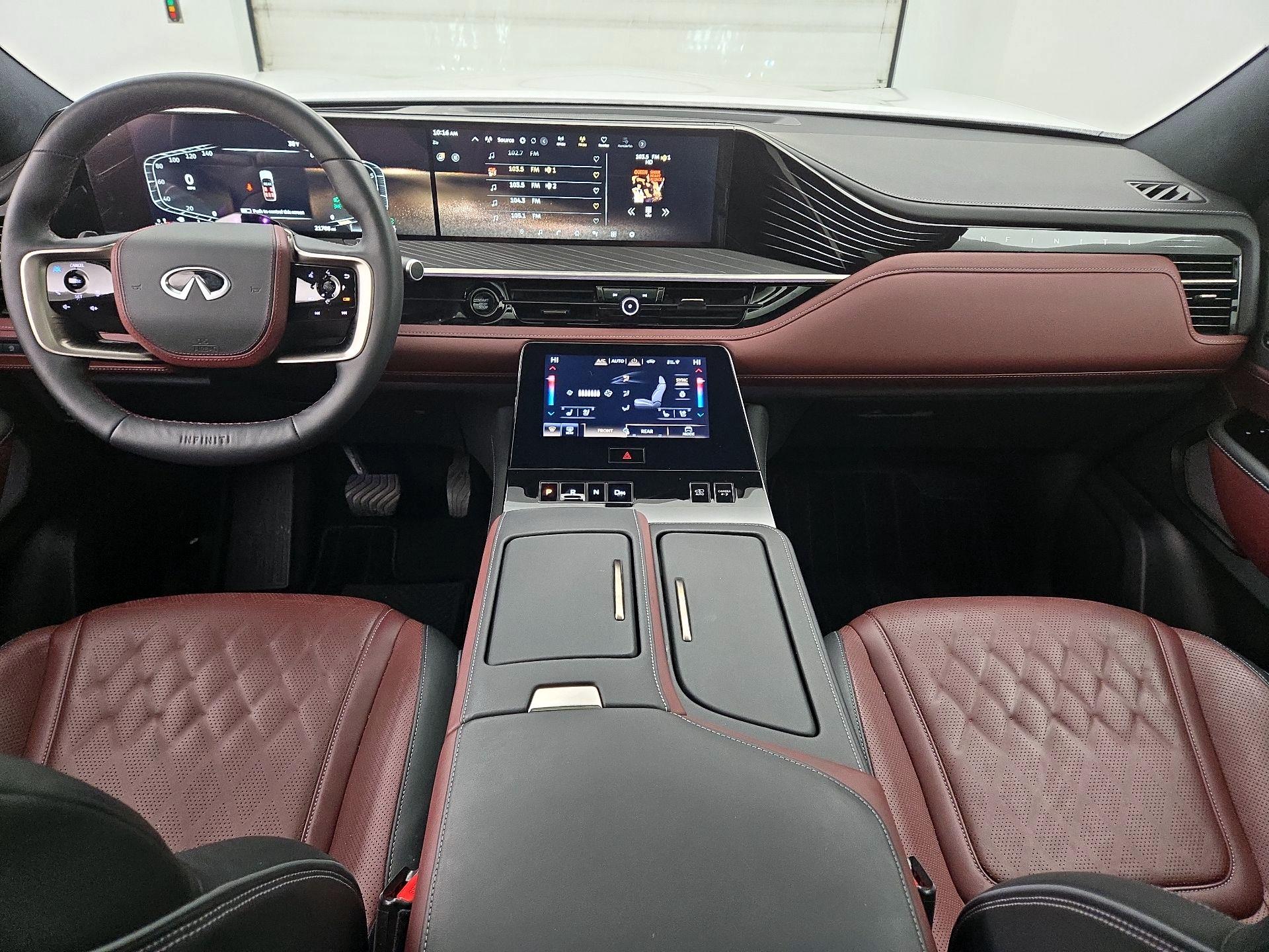 Thumbnail: 2025 INFINITI QX80 - 9