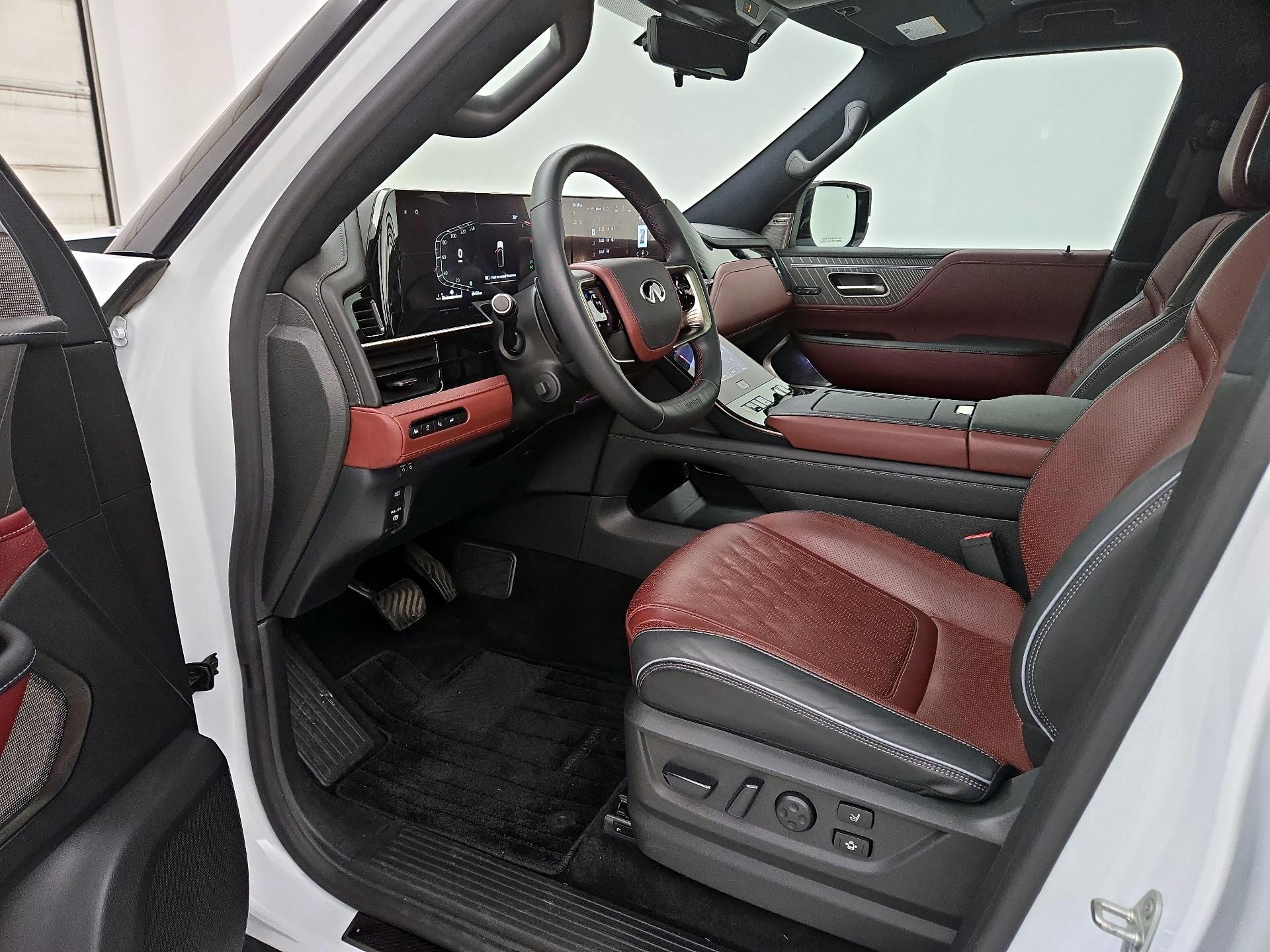 Thumbnail: 2025 INFINITI QX80 - 11