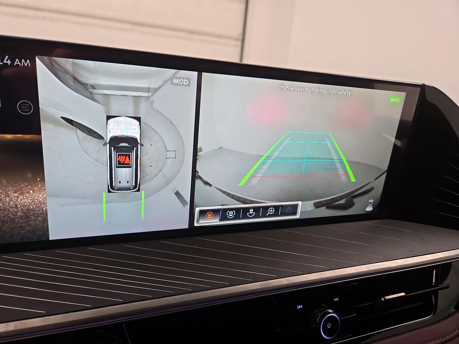 Thumbnail: 2025 INFINITI QX80 - 15