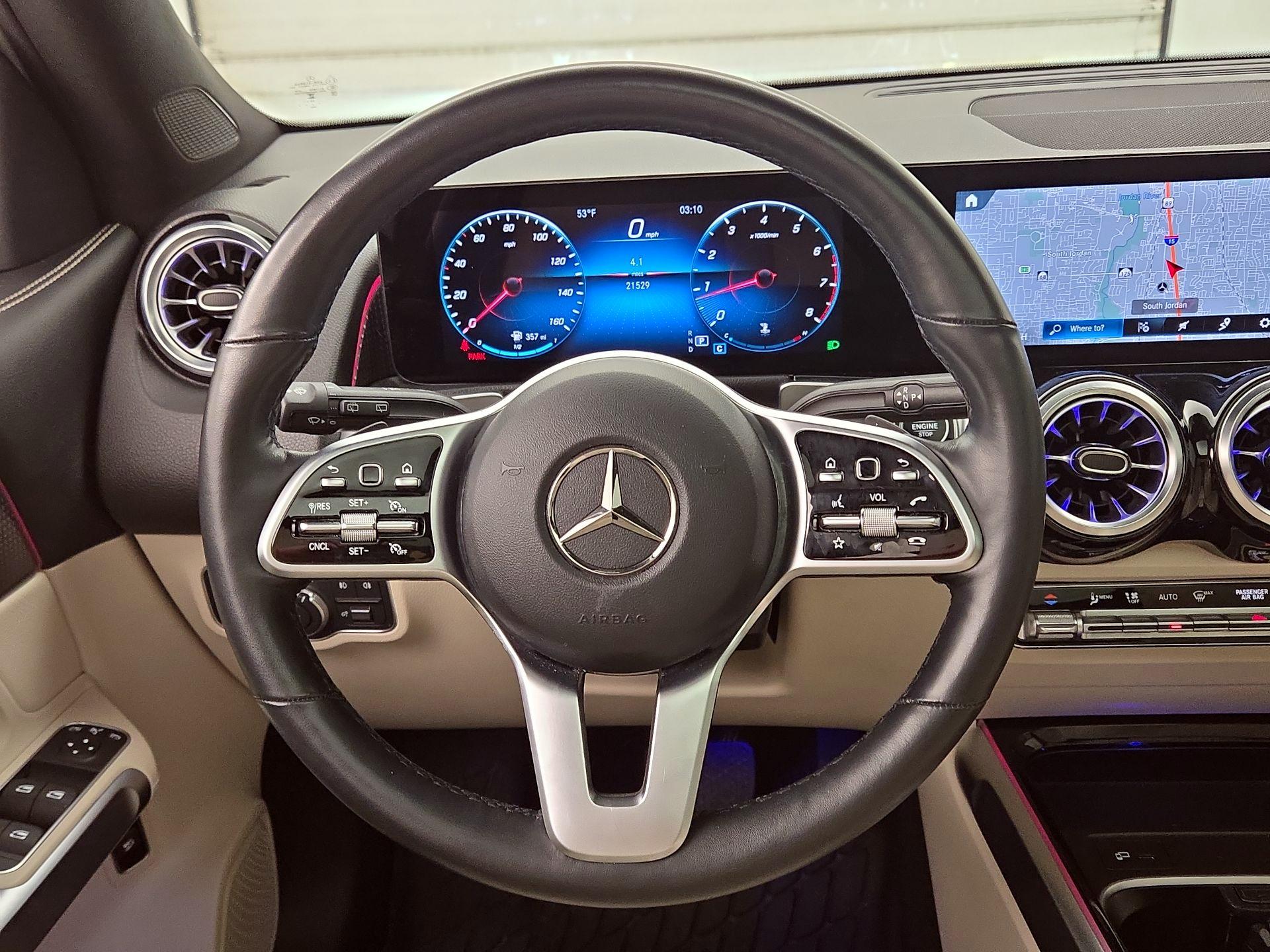 Thumbnail: 2022 Mercedes-Benz GLB - 10