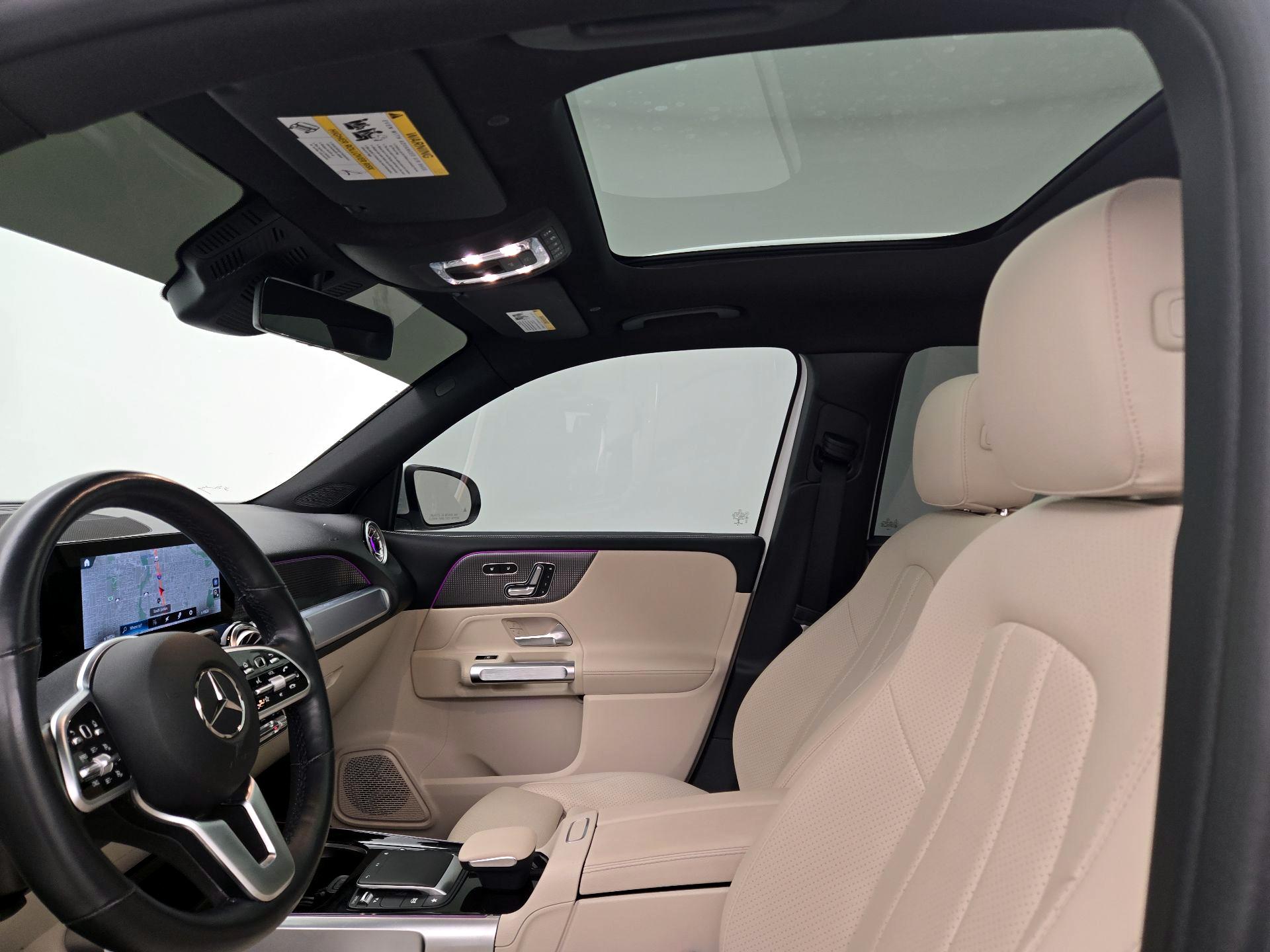 Thumbnail: 2022 Mercedes-Benz GLB - 20