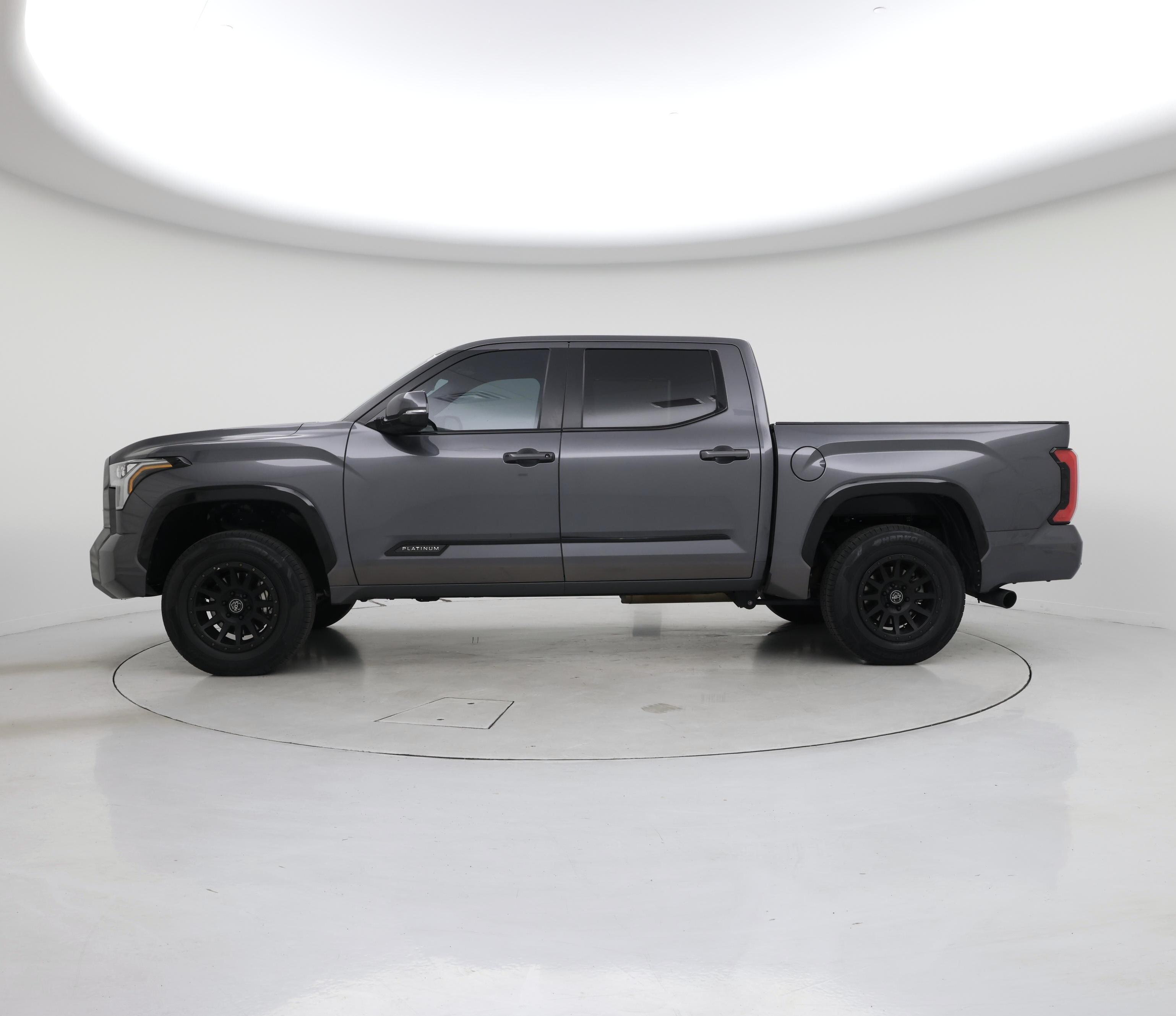Thumbnail: 2024 Toyota Tundra - 3