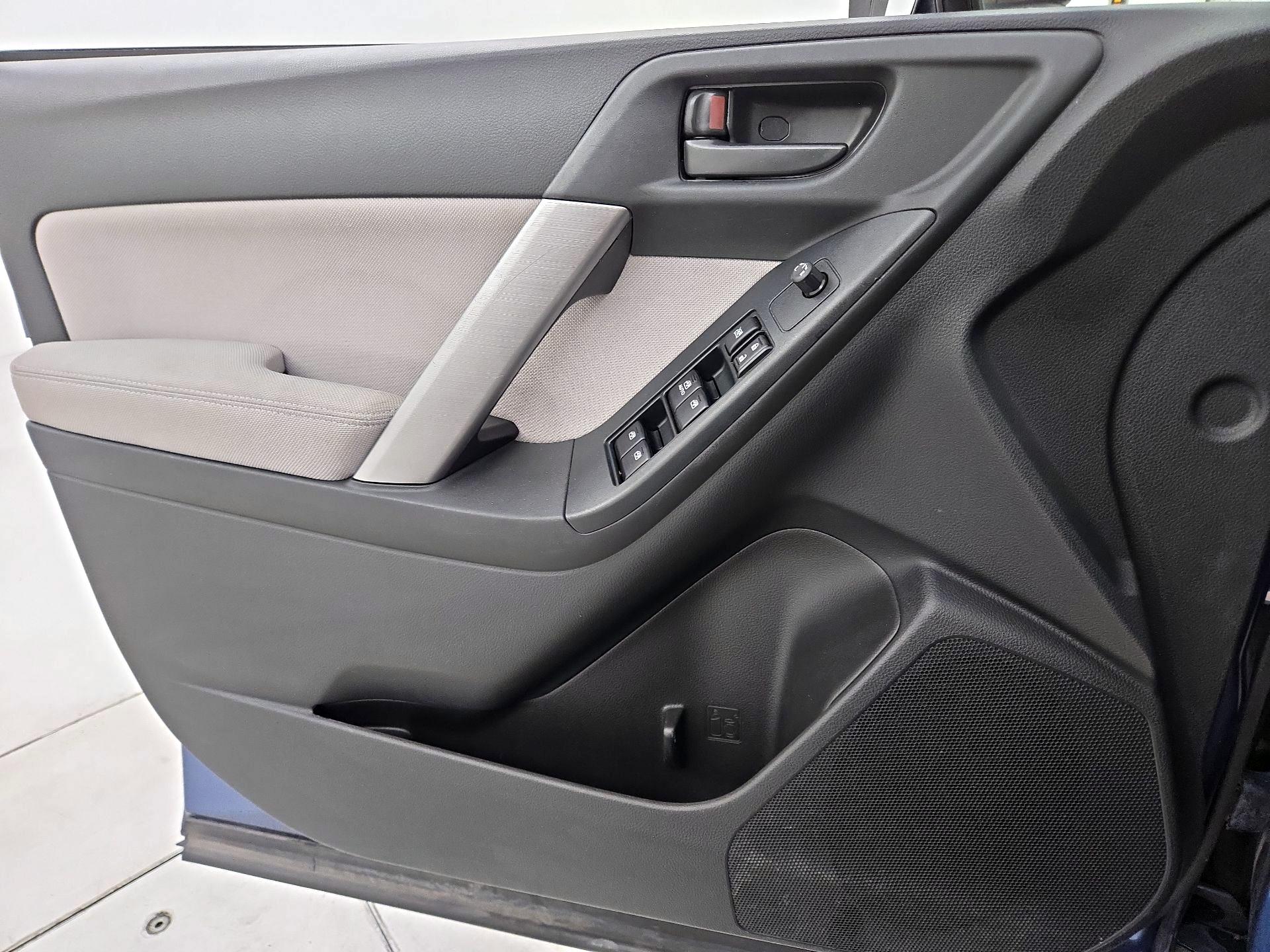 Thumbnail: 2014 Subaru Forester - 12