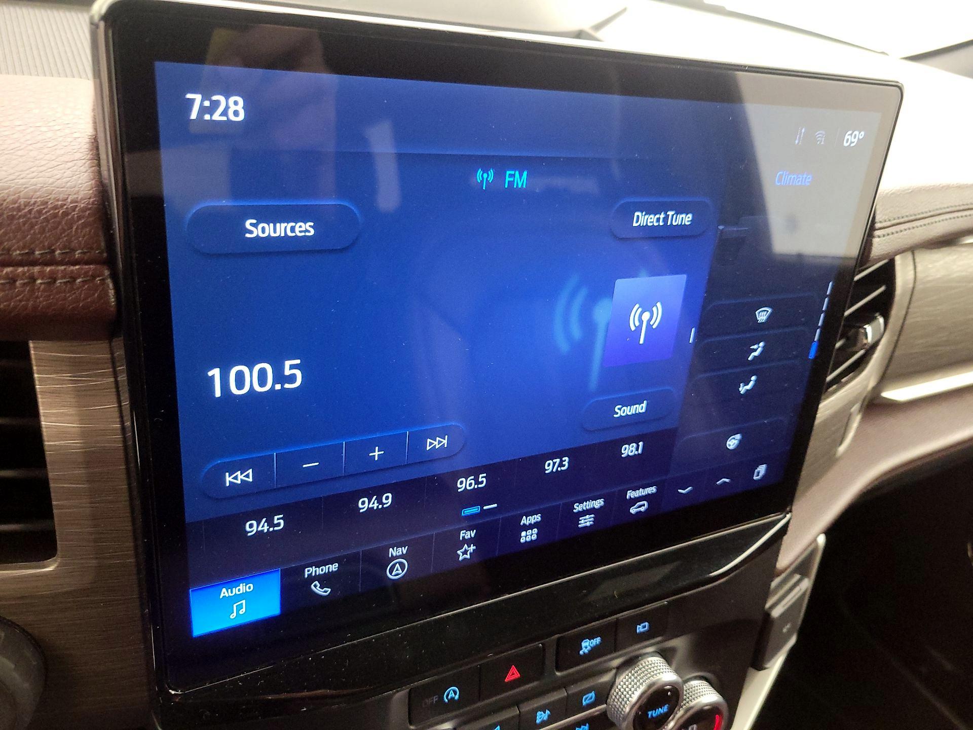 Thumbnail: 2023 Ford Expedition - 16