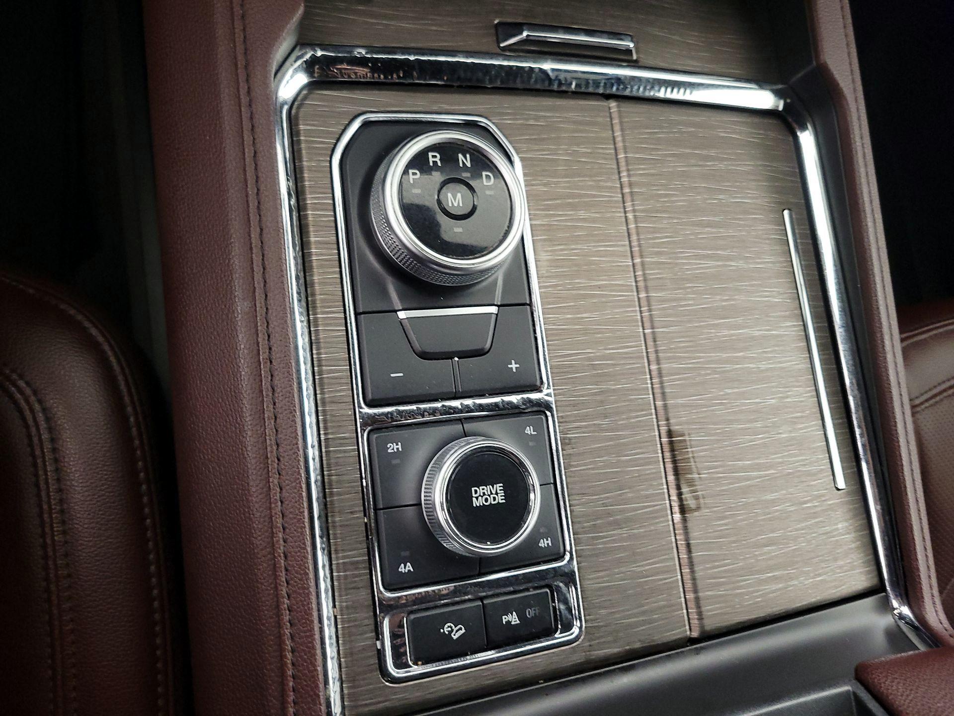 Thumbnail: 2023 Ford Expedition - 18