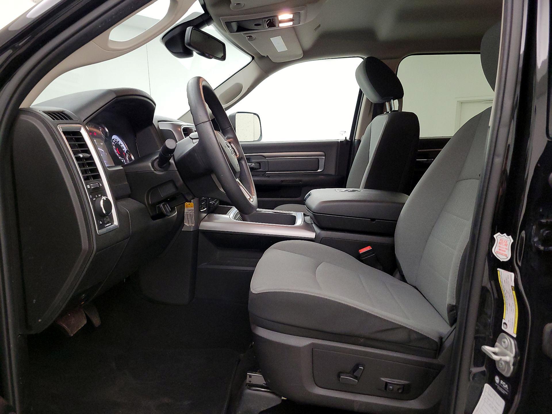 Thumbnail: 2023 RAM 1500 Classic - 11