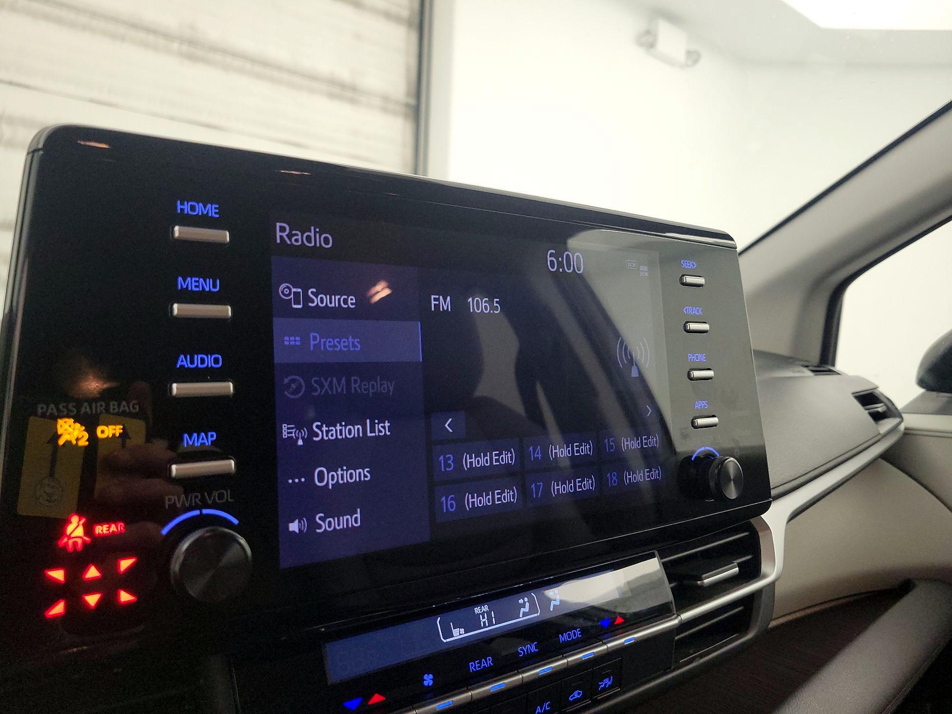 Thumbnail: 2023 Toyota Sienna - 15