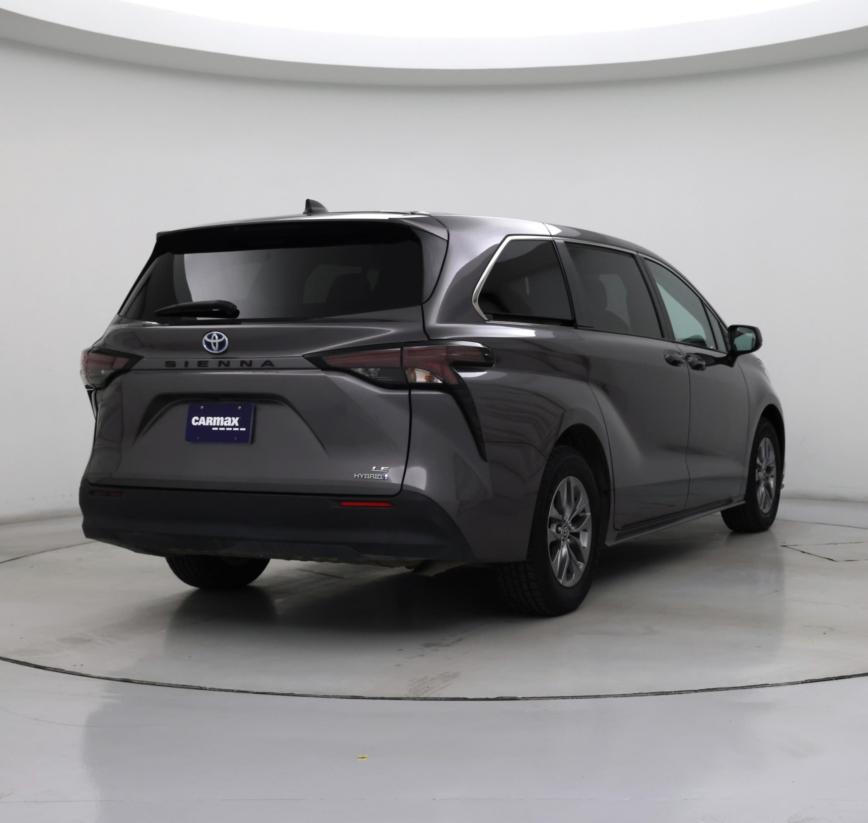 Thumbnail: 2023 Toyota Sienna - 8