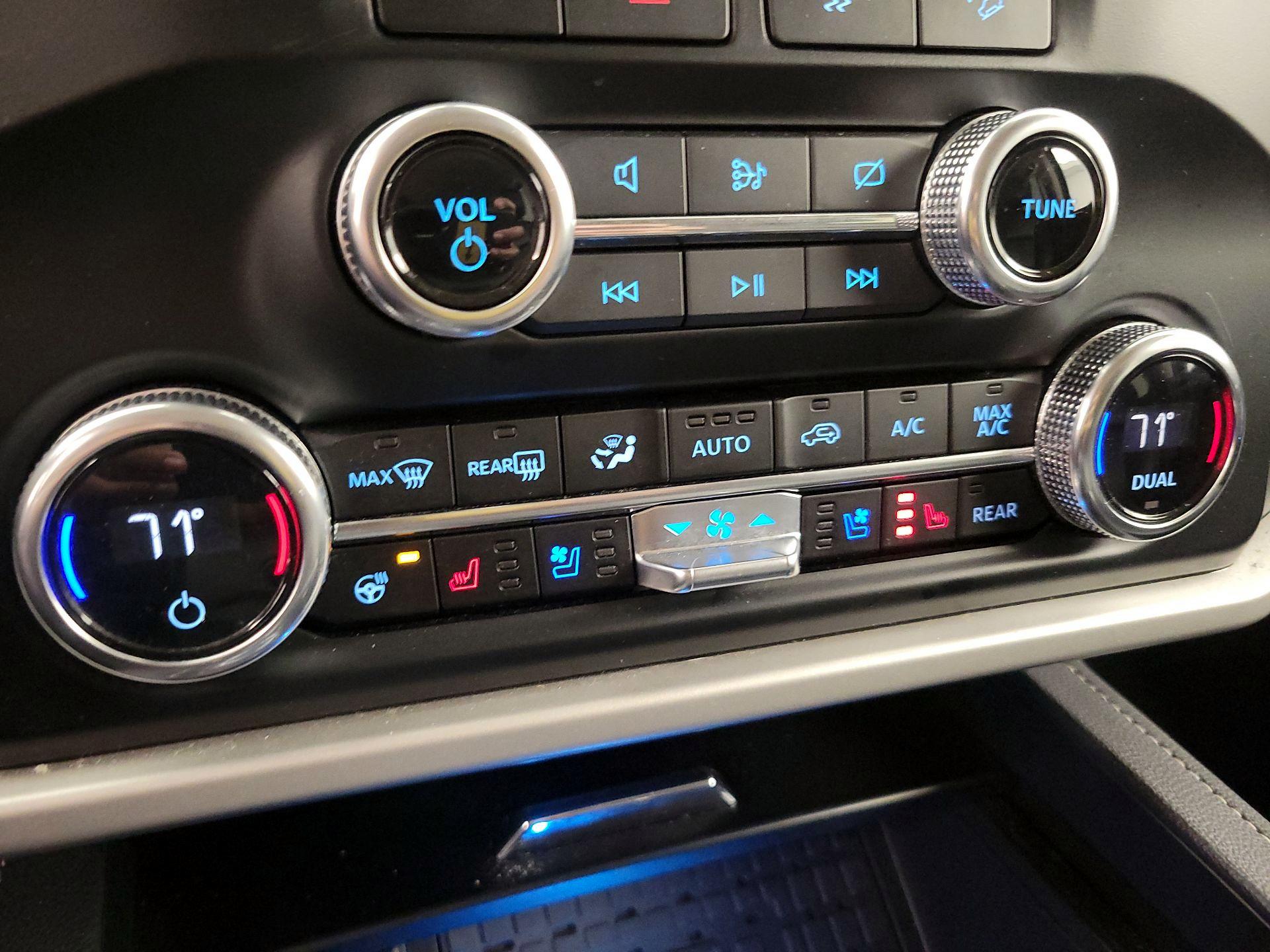 Thumbnail: 2024 Ford Expedition - 16