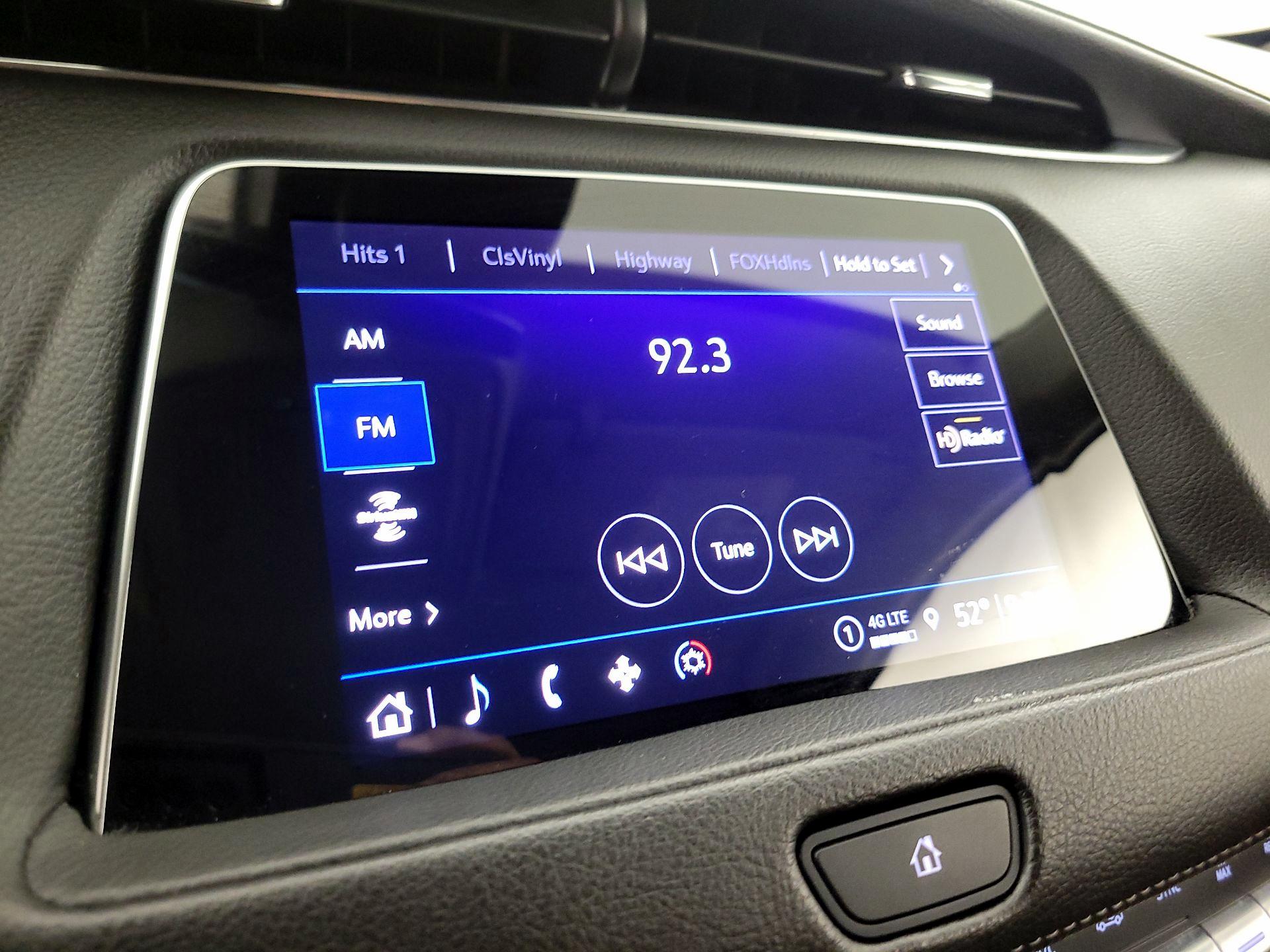 Thumbnail: 2023 Cadillac XT4 - 15