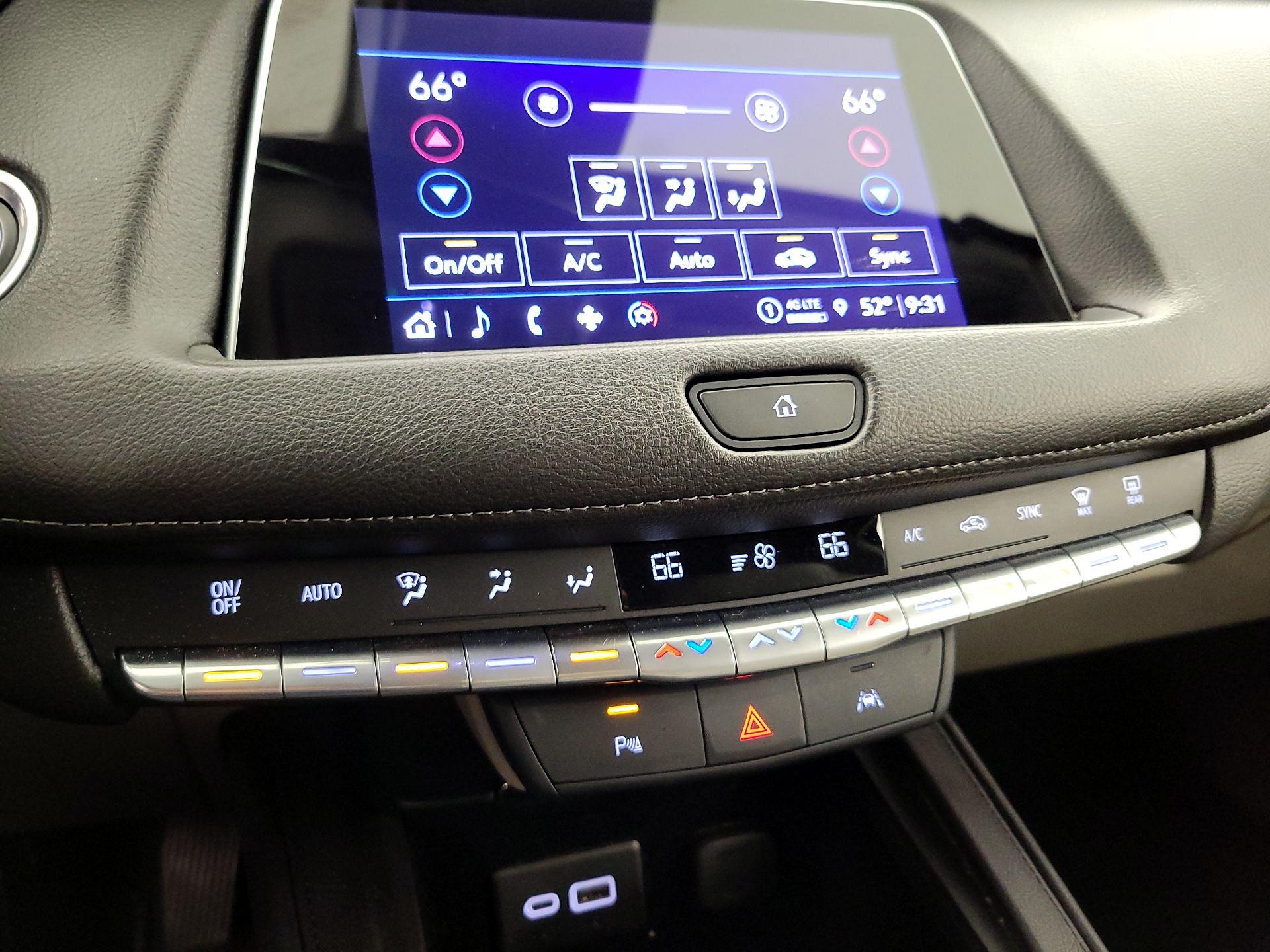 Thumbnail: 2023 Cadillac XT4 - 16