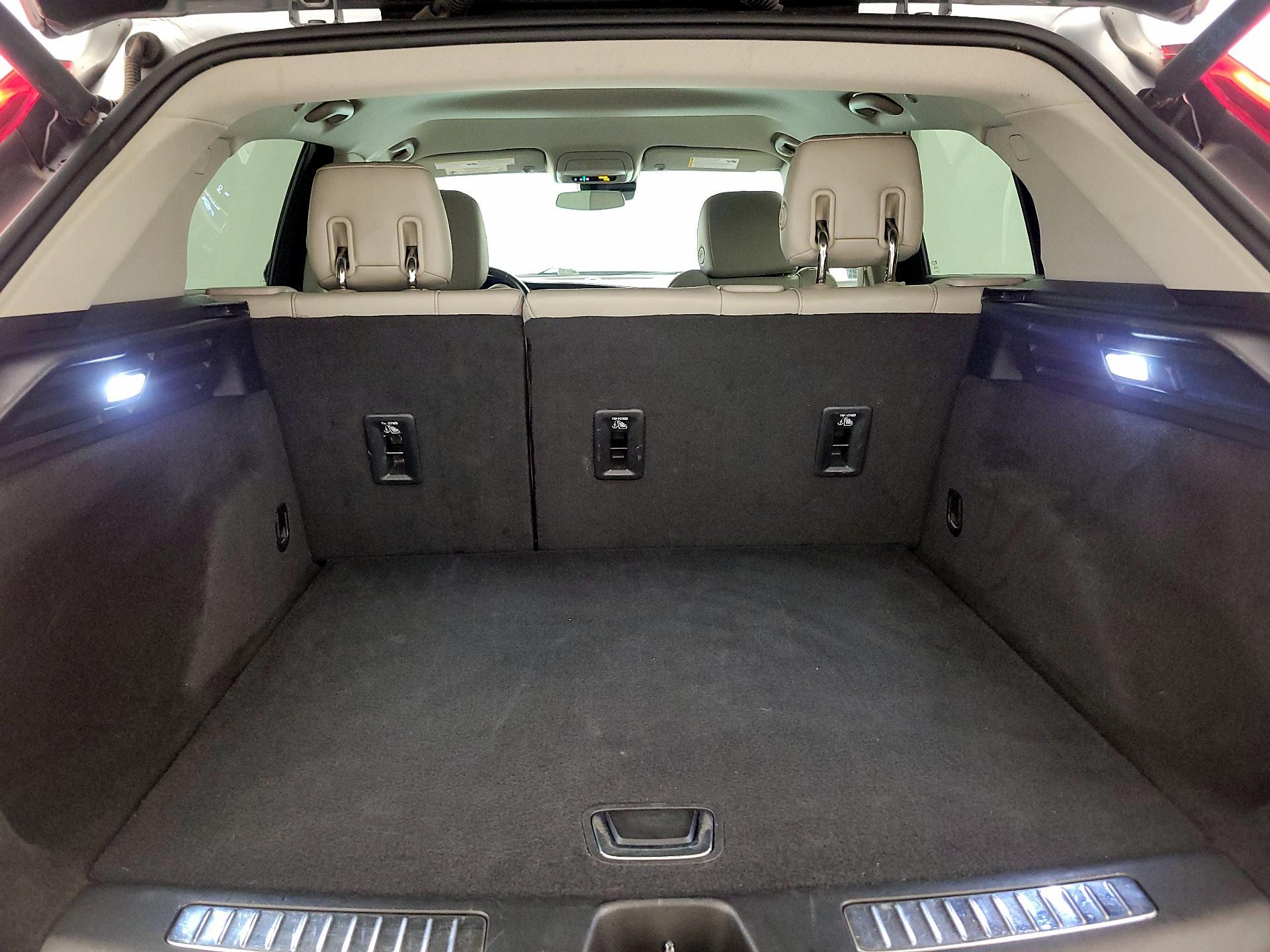 Thumbnail: 2023 Cadillac XT4 - 20