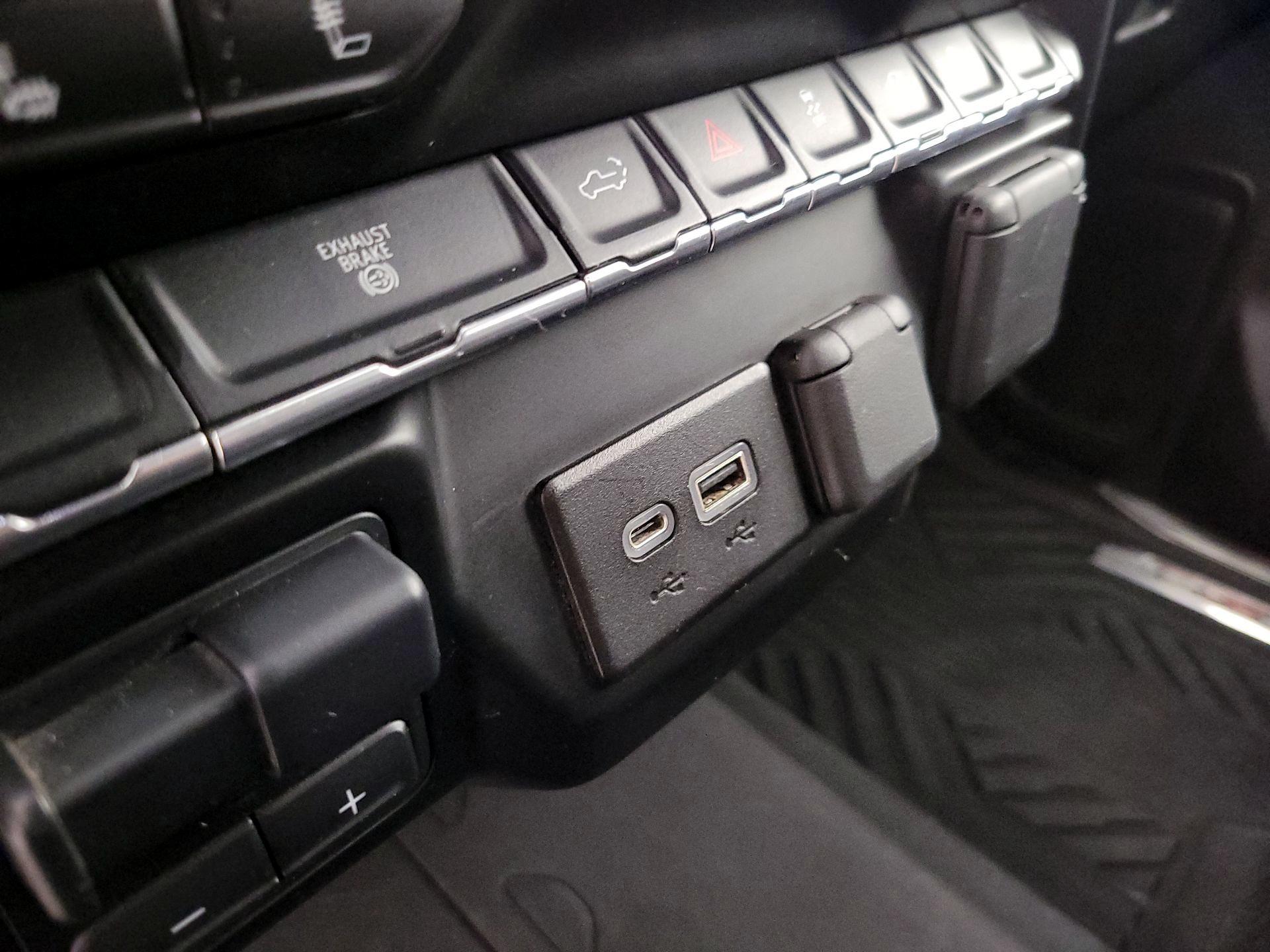 Thumbnail: 2023 Chevrolet Silverado 2500 - 18