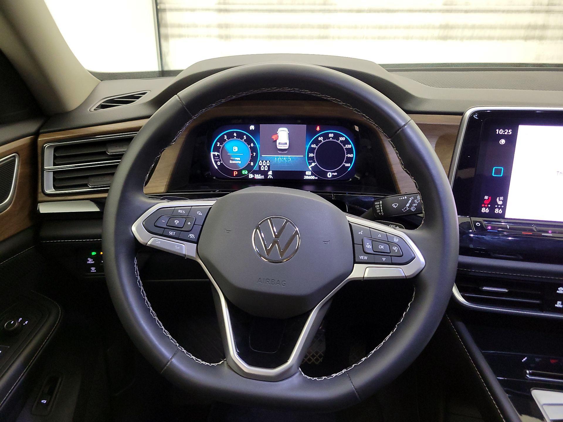 Thumbnail: 2024 Volkswagen Atlas - 10